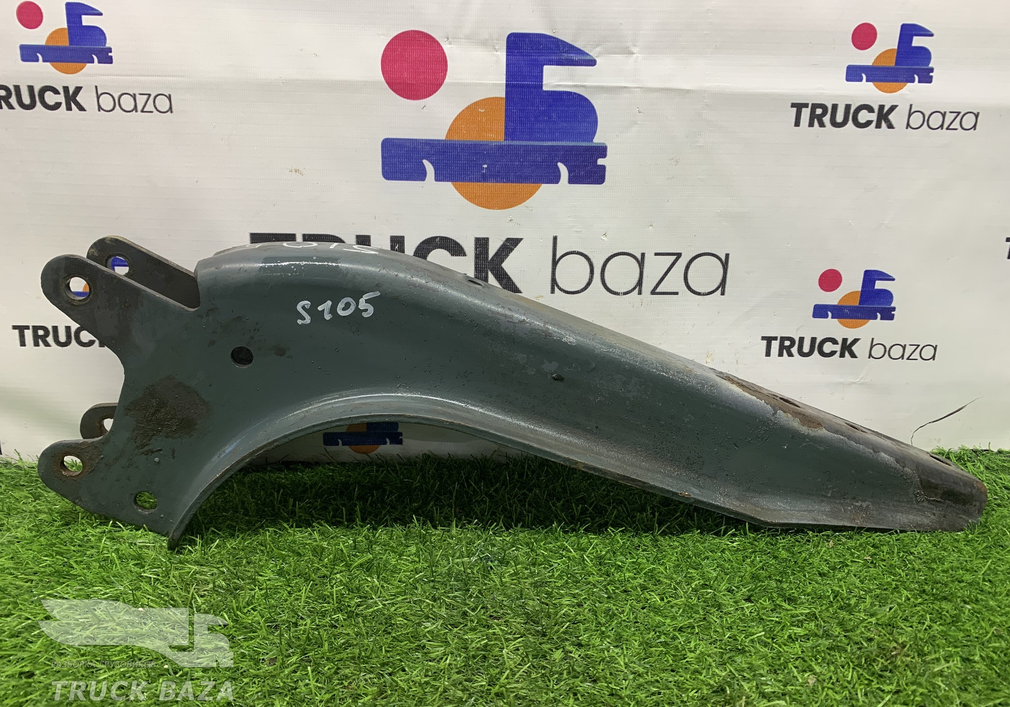 1491019 Кронштейн кабины левый