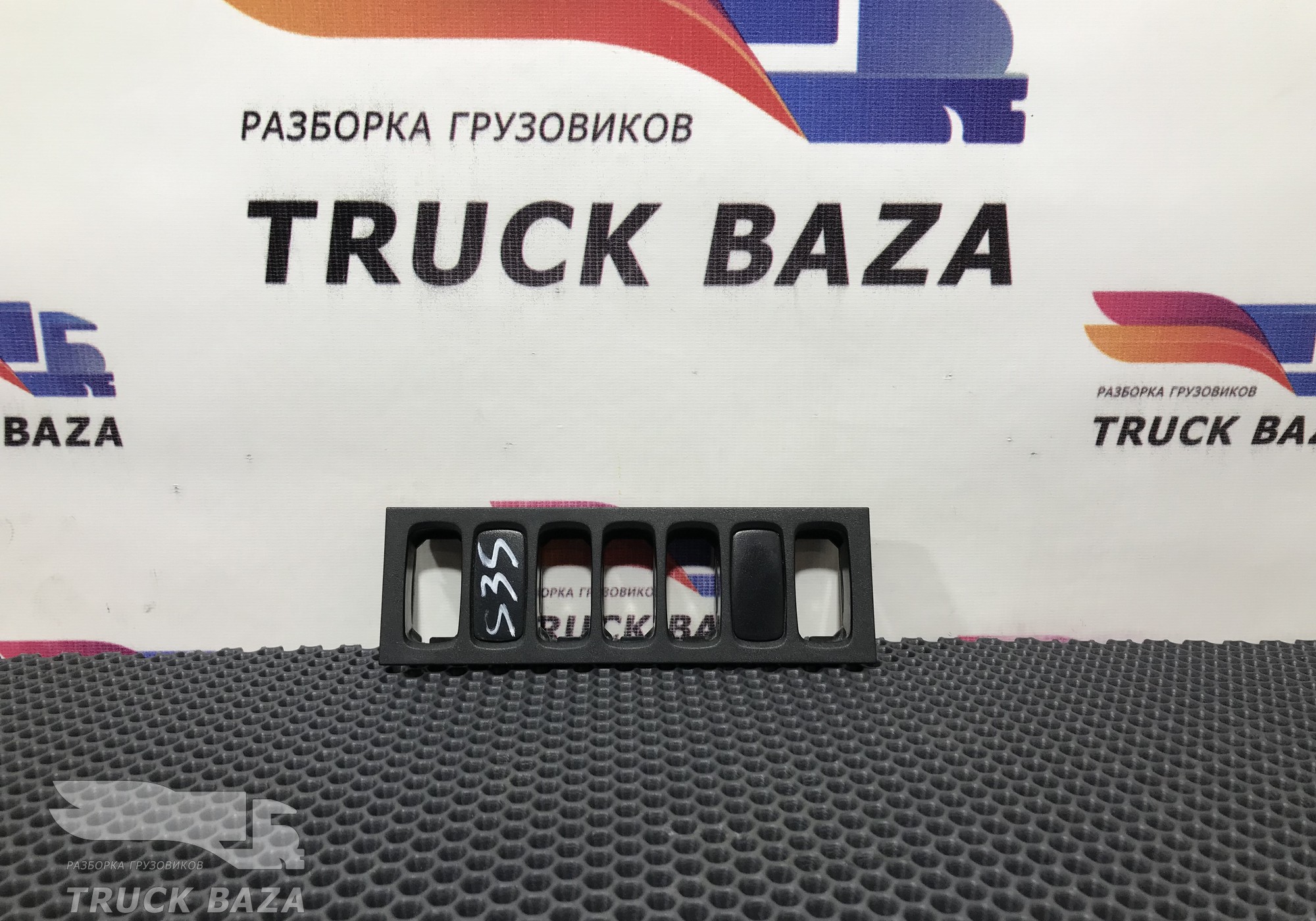 1425968 Рамка кнопок для Scania 5-series