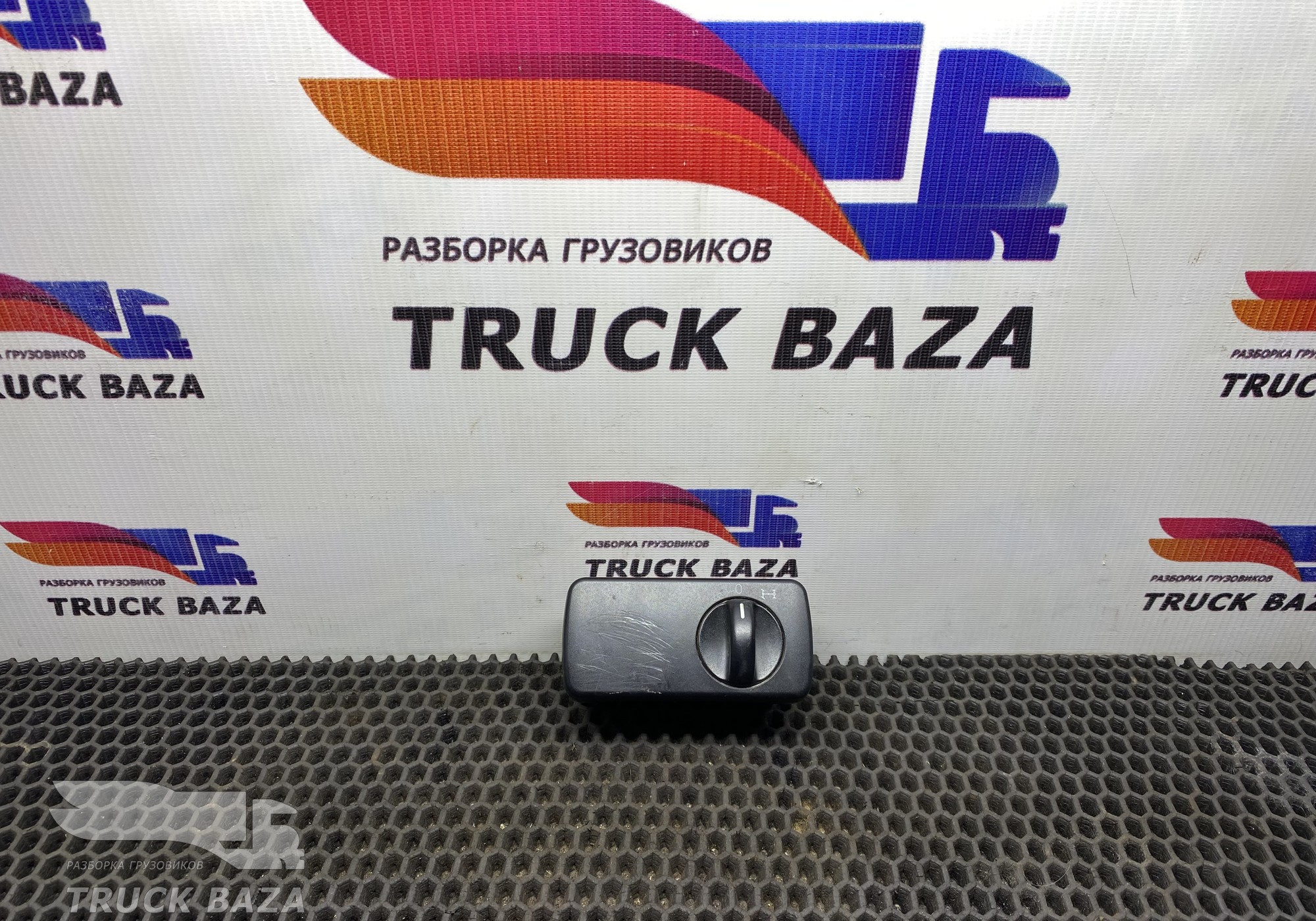 A9435450304 Кнопка блокировки дифференциала для Mercedes-Benz Actros MP2 (с 2002 по 2008)