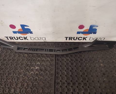 82212693 Накладка порога правая для Volvo FH 4 (с 2012)