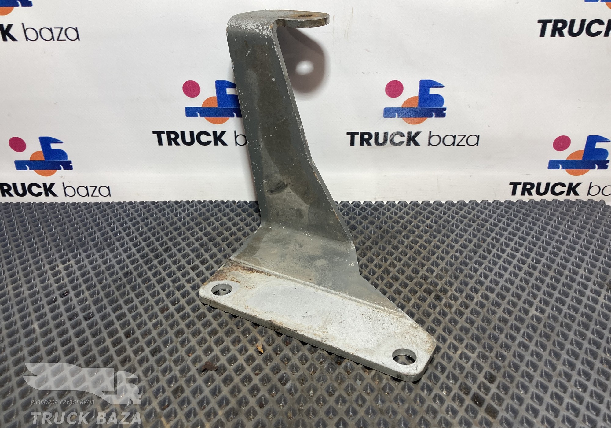 712W55020052 Кронштейн глушителя для Sinotruk Sitrak C7H