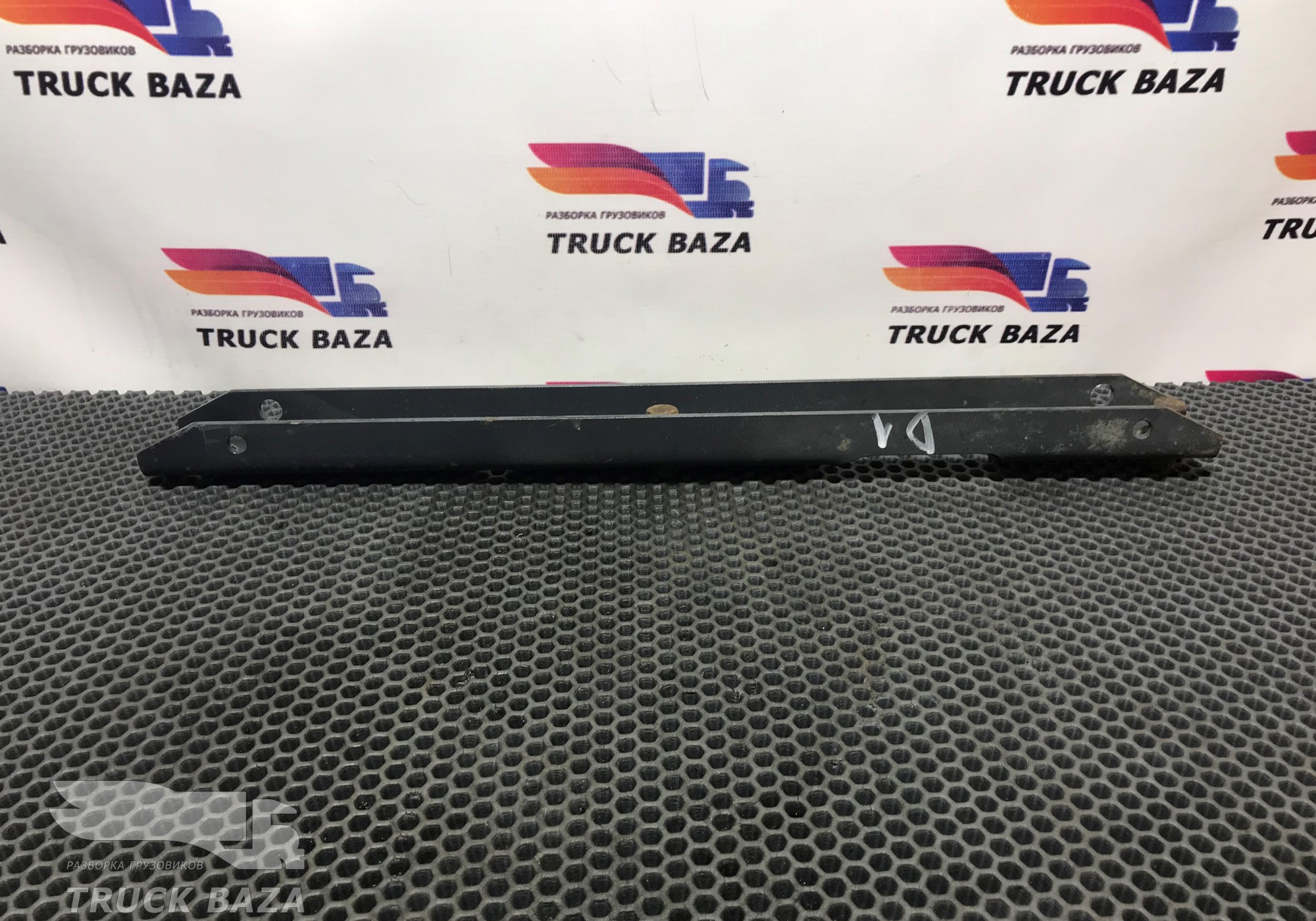 1679755 Кронштейн ресивера для Daf XF105