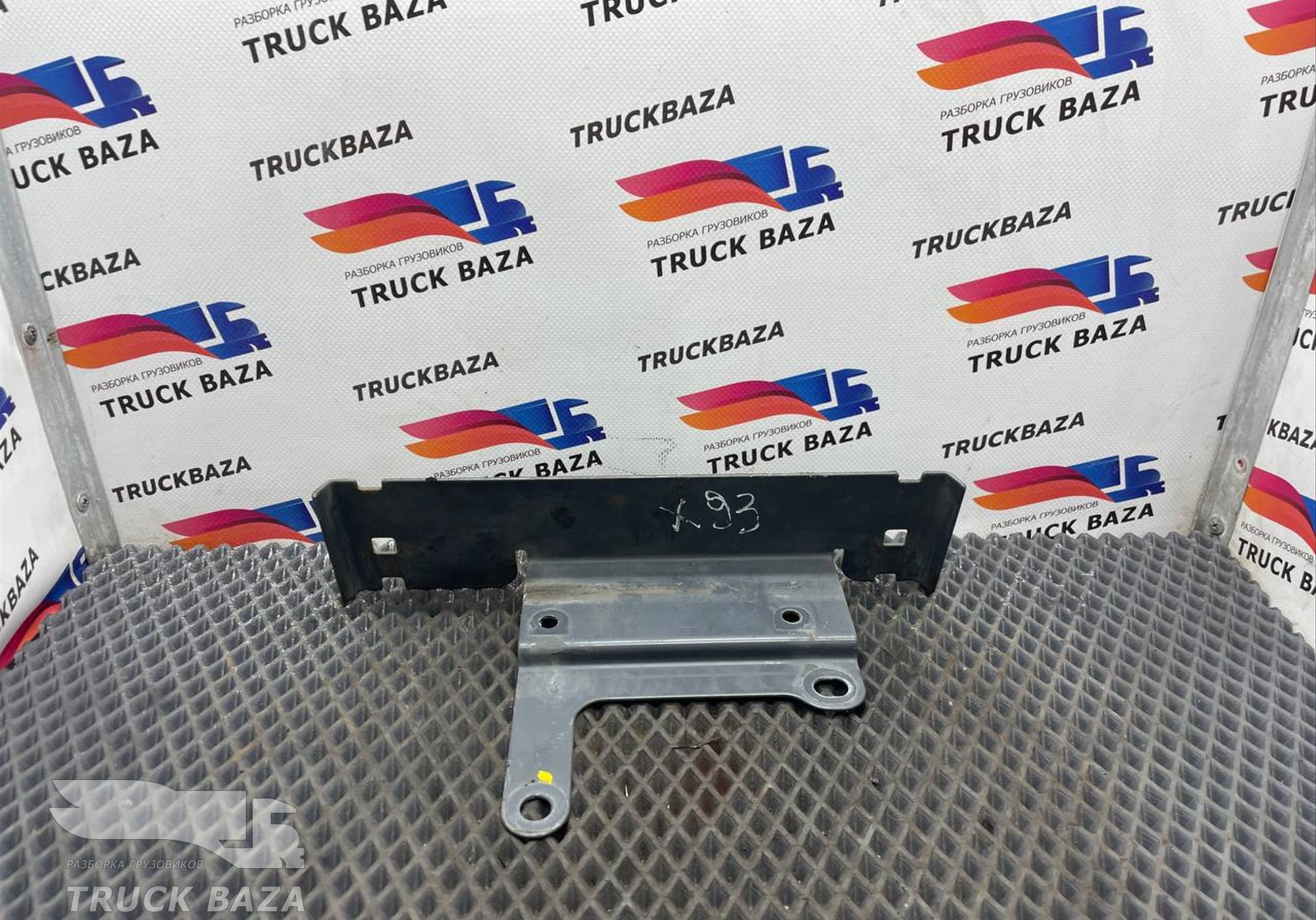 1864901 Кронштейн осушителя воздуха для Daf XF106 (с 2012)