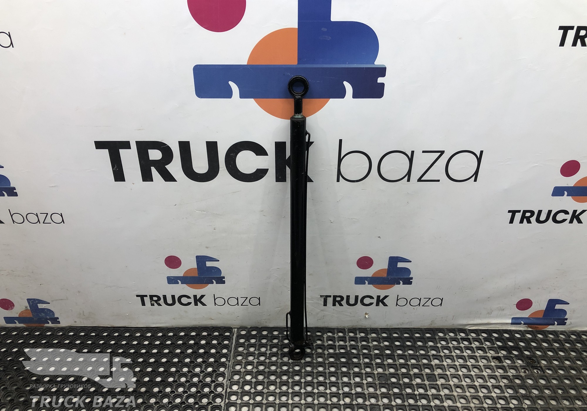 81417236030 Цилиндр подъема кабины для Man TGA (с 2000 по 2007)