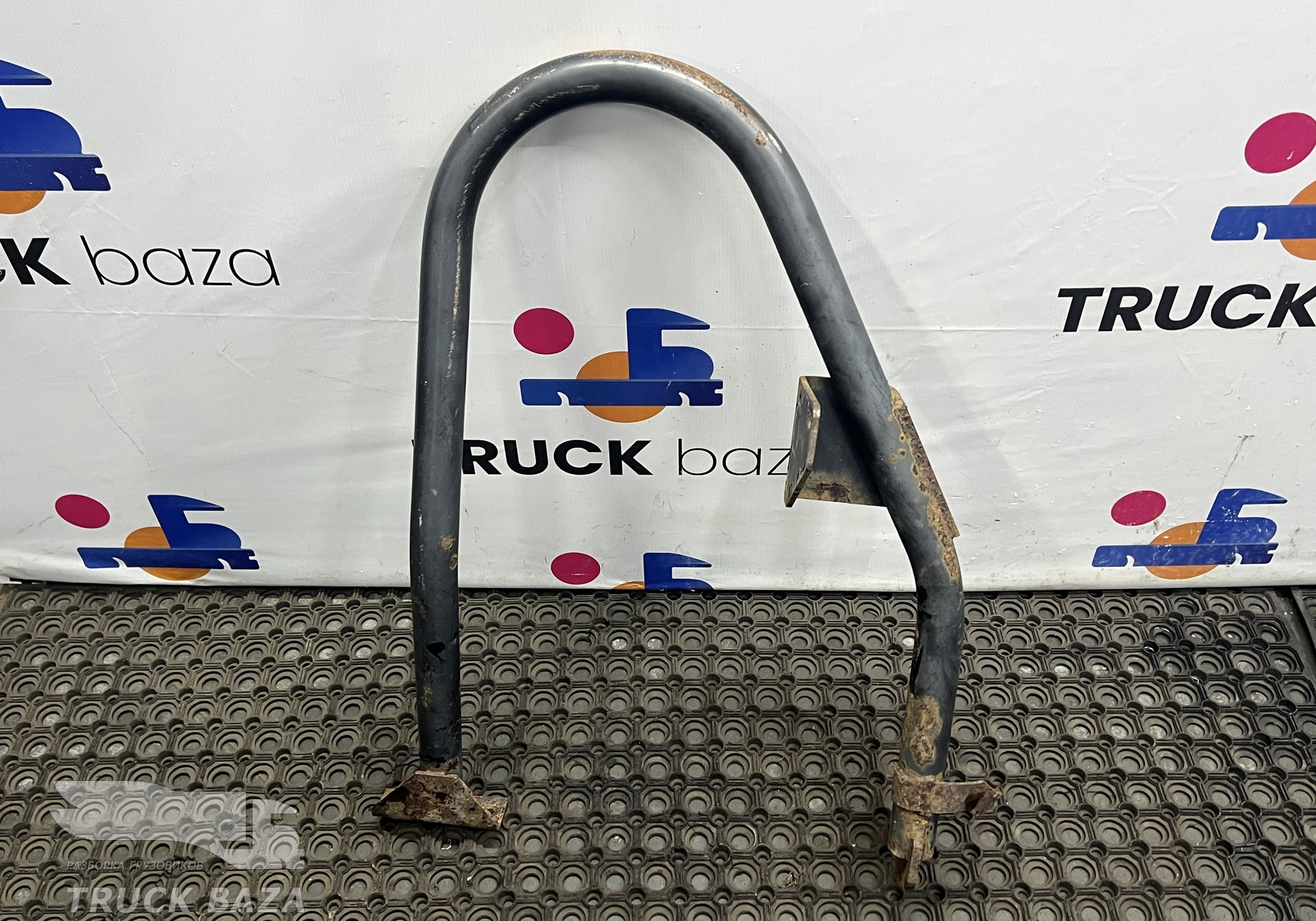 54908404524 Поручень за кабиной для КАМАЗ 5490 (с 2013)