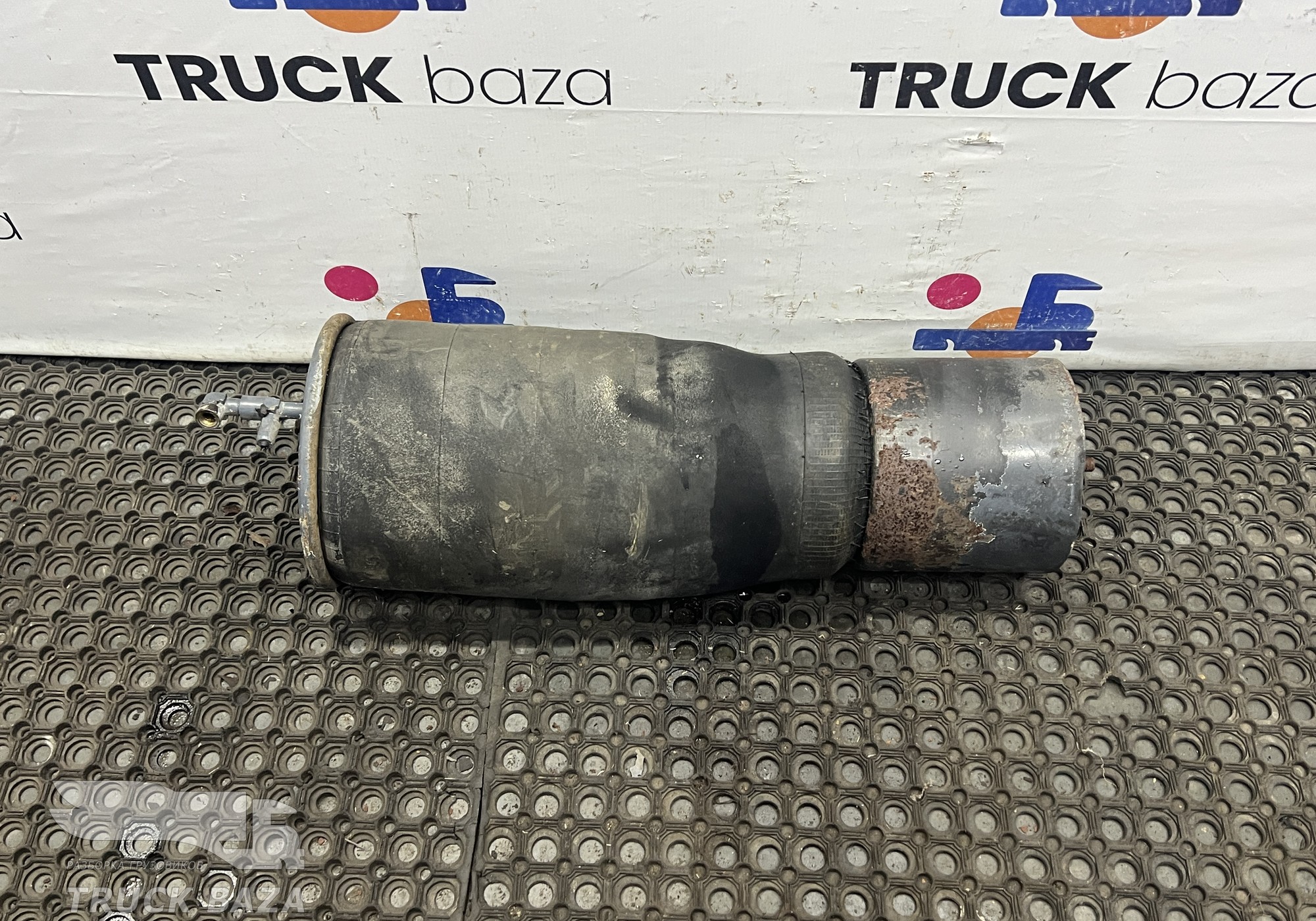 1543691 Подушка пневмоподвески задняя