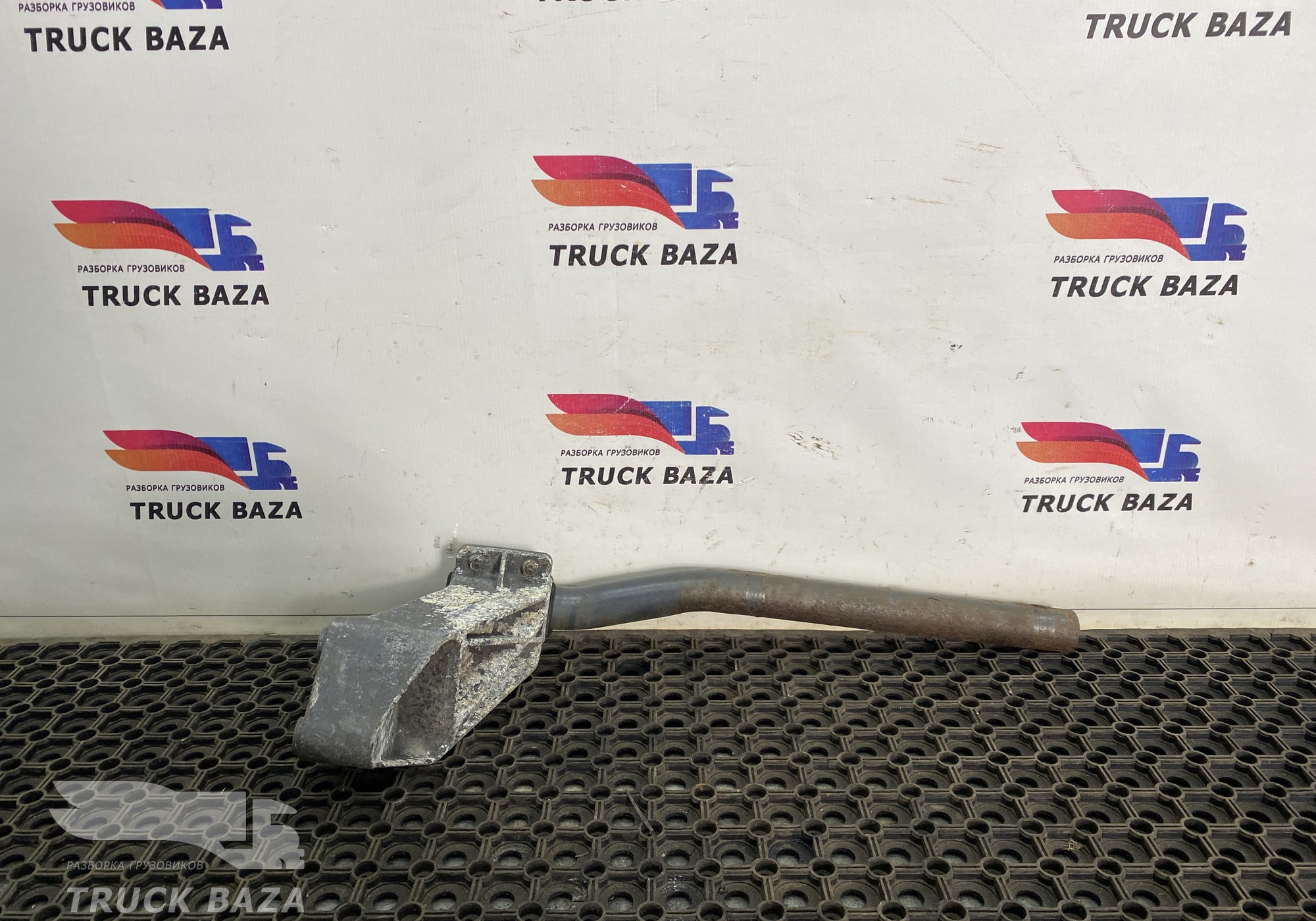 1371224 Кронштейн крепления крыла для Daf CF