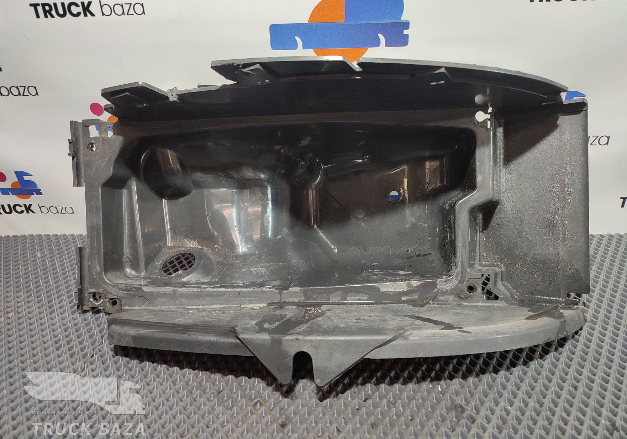 1936674 Корпус фары левой