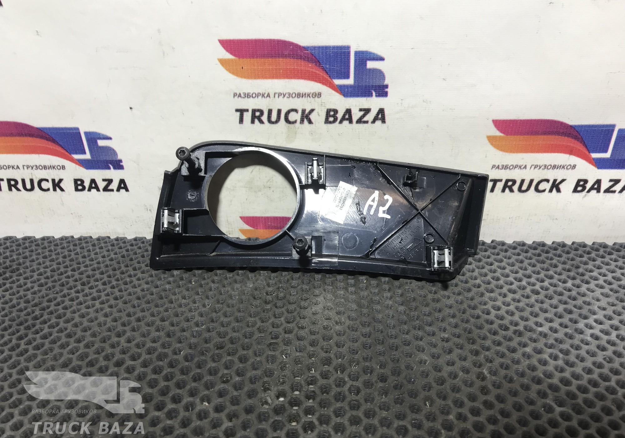 9406800339 Накладка торпедо для Mercedes-Benz Axor III (с 2010)