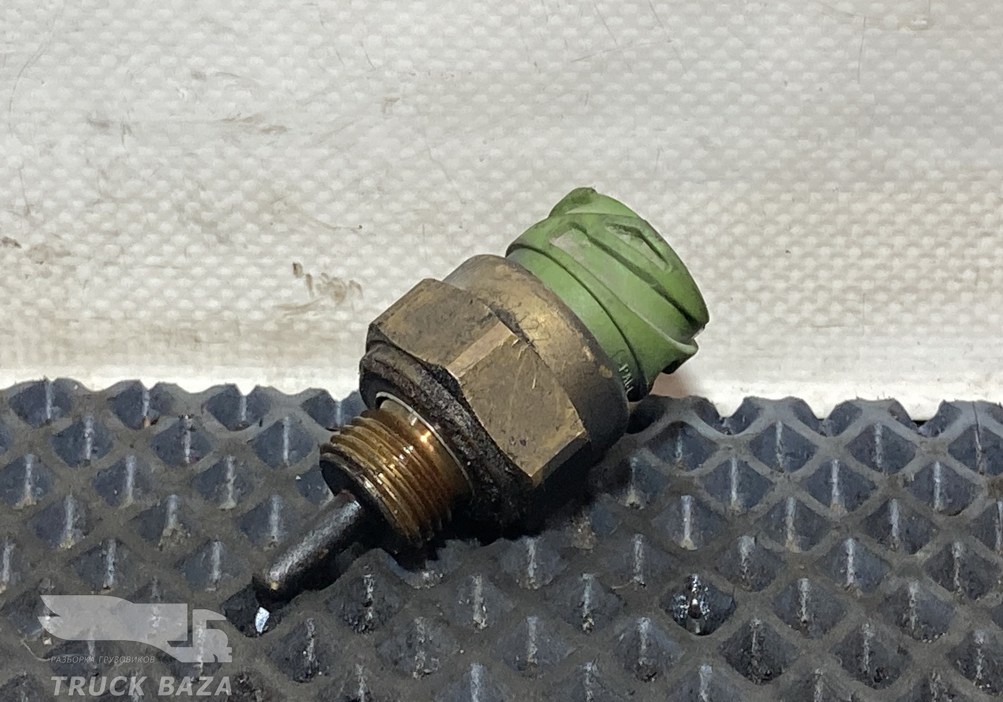 1844101 Датчик температуры топлива для Daf XF105 (с 2005)