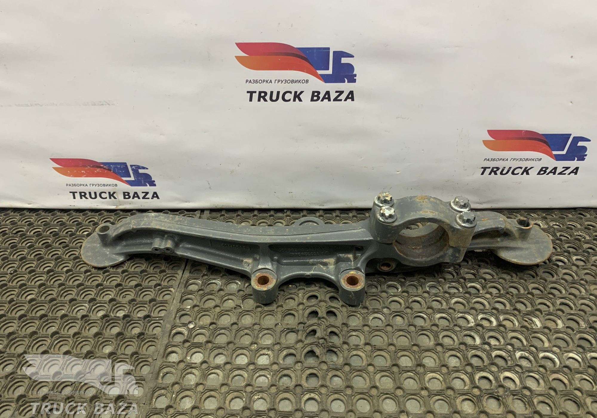 A9603283441 Кронштейн пневморессоры левый для Mercedes-Benz Actros New Actros MP4 (с 2011)