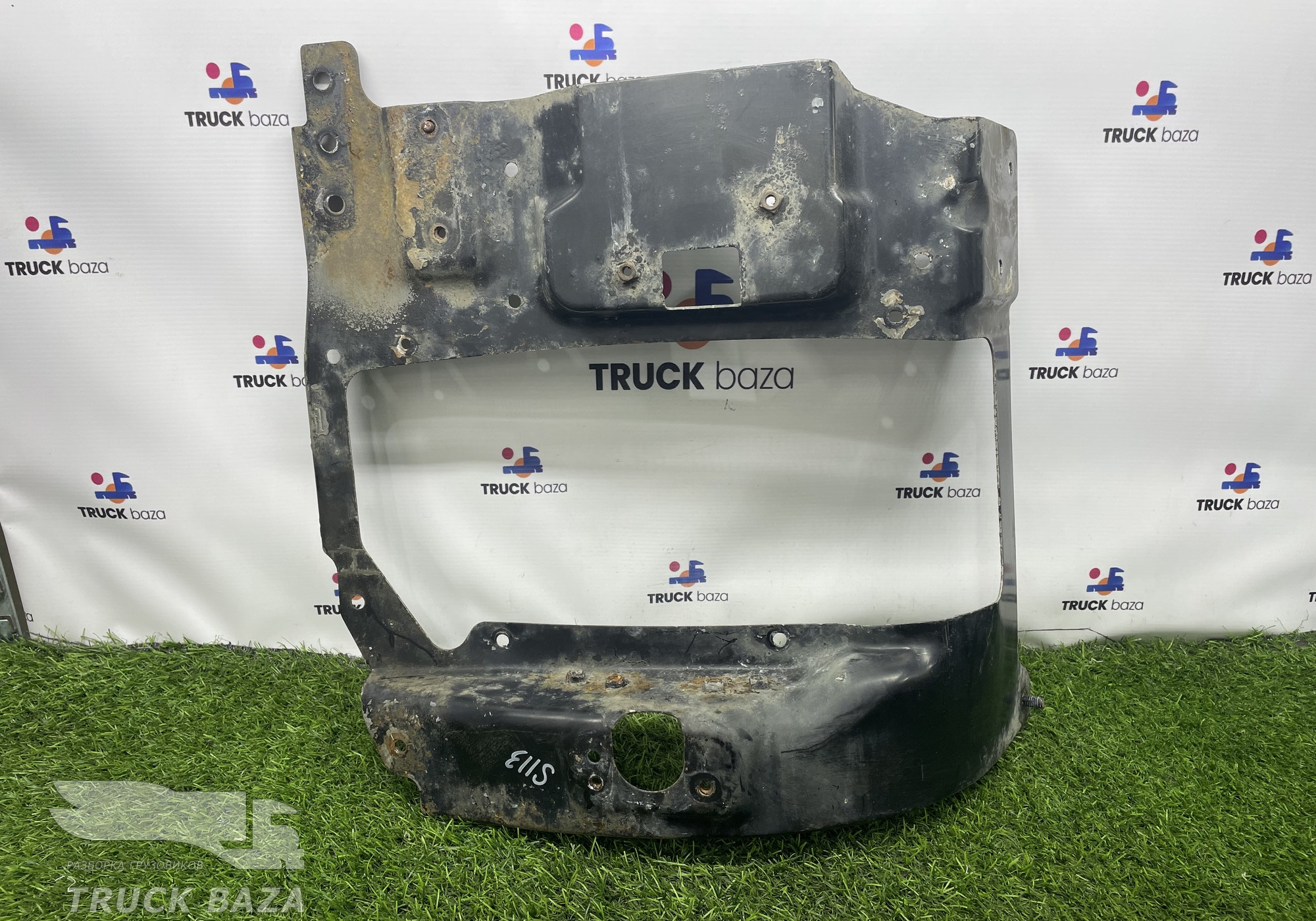 1853355 Кронштейн фары правой