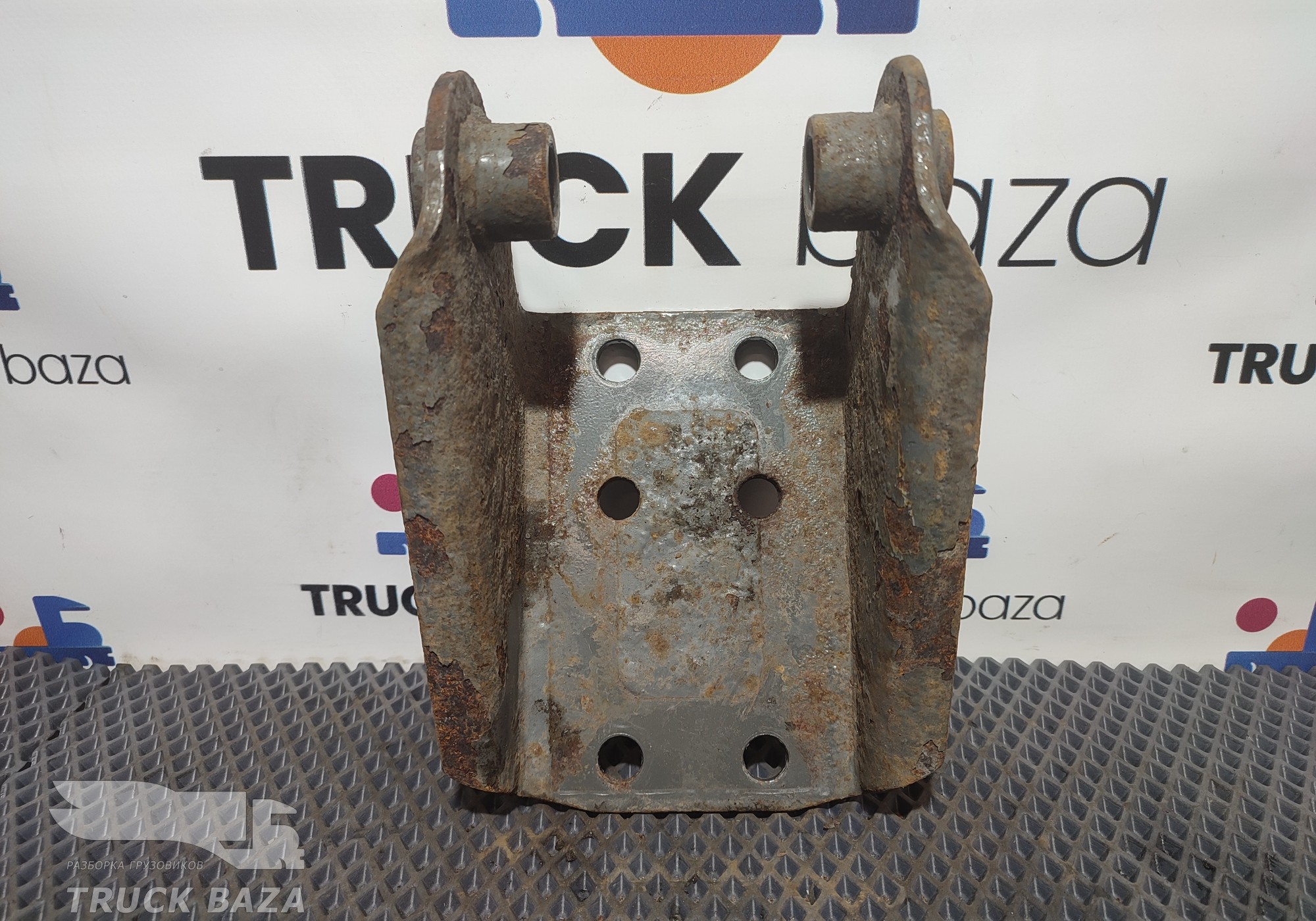 WG9925688102 Кронштейн амортизатора заднего для Sinotruk Sitrak C7H