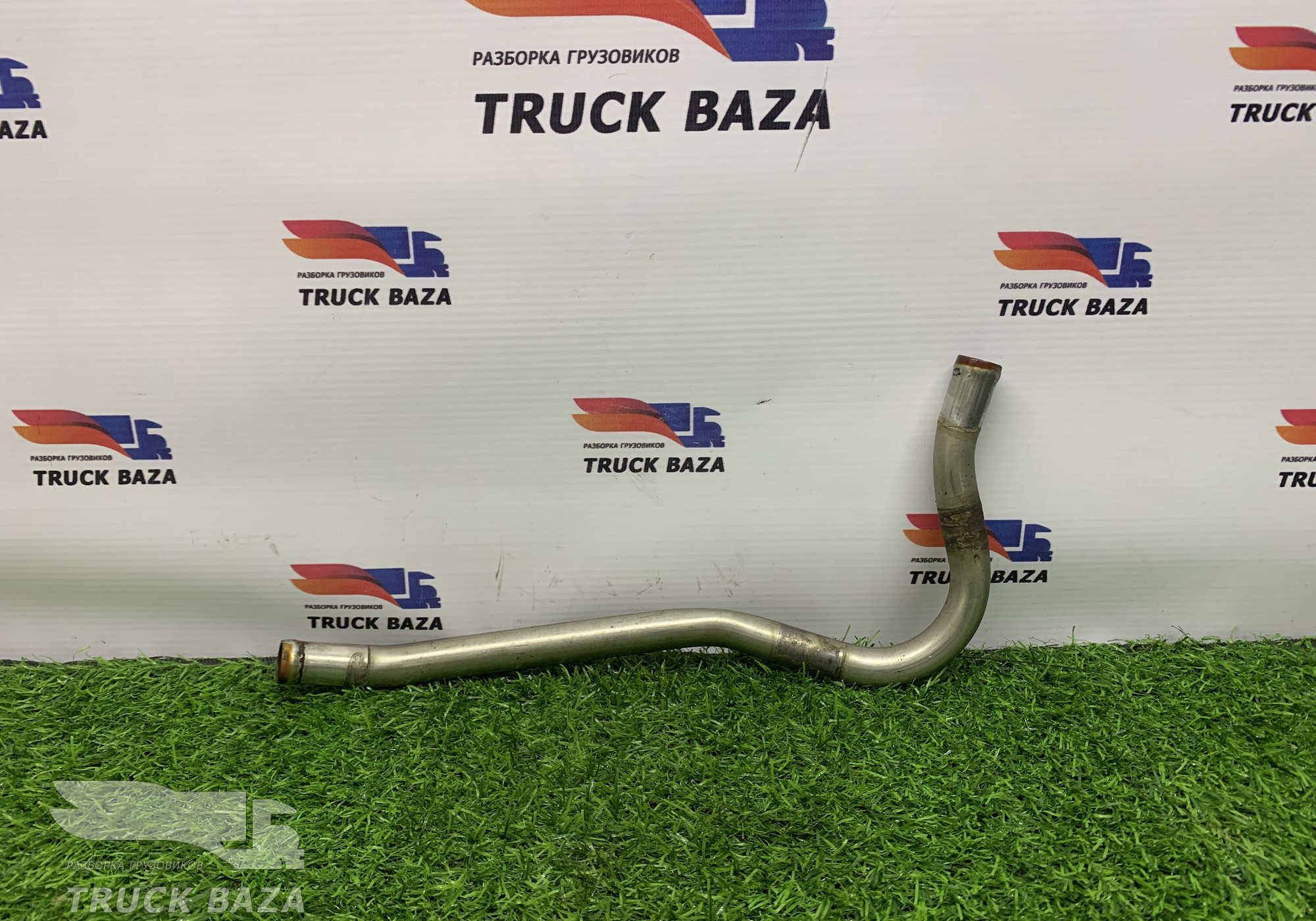 81619600774 Трубка отопителя