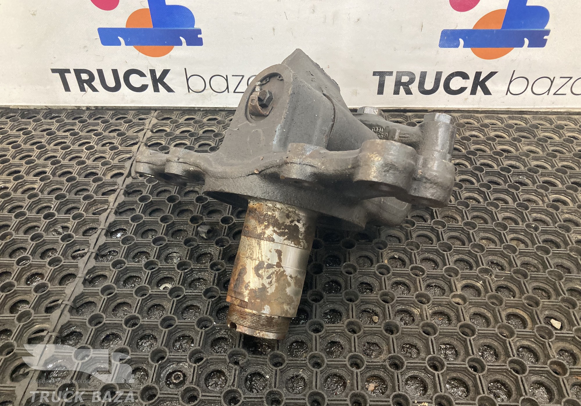 A9603320202 Кулак поворотный правый для Mercedes-Benz Actros New Actros MP4 (с 2011)