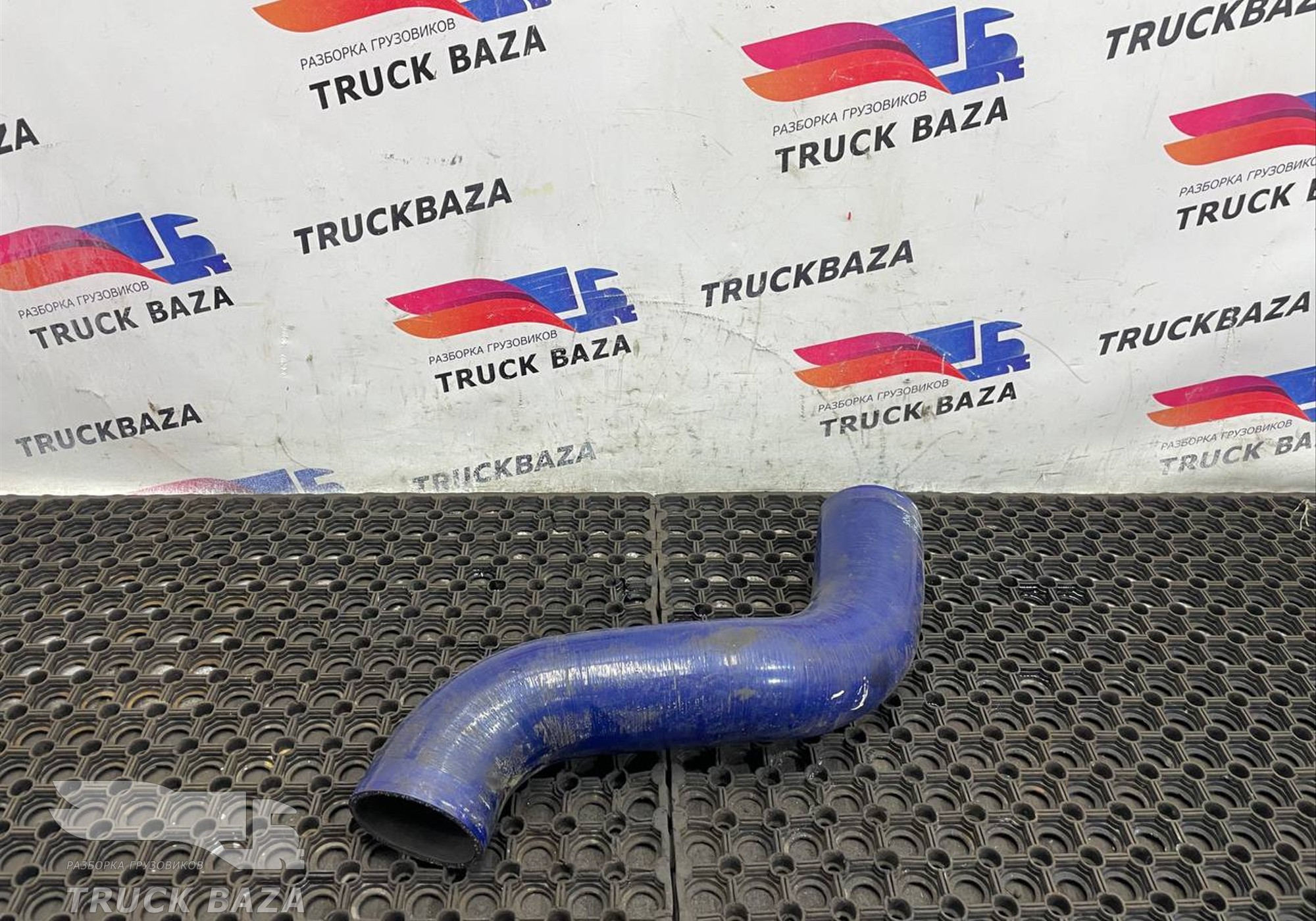 JC466F073AC Патрубок интеркулера для Ford F-MAX (с 2018)