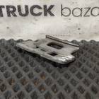 82250927 Кронштейн замка решетки капота для Renault T (с 2013)