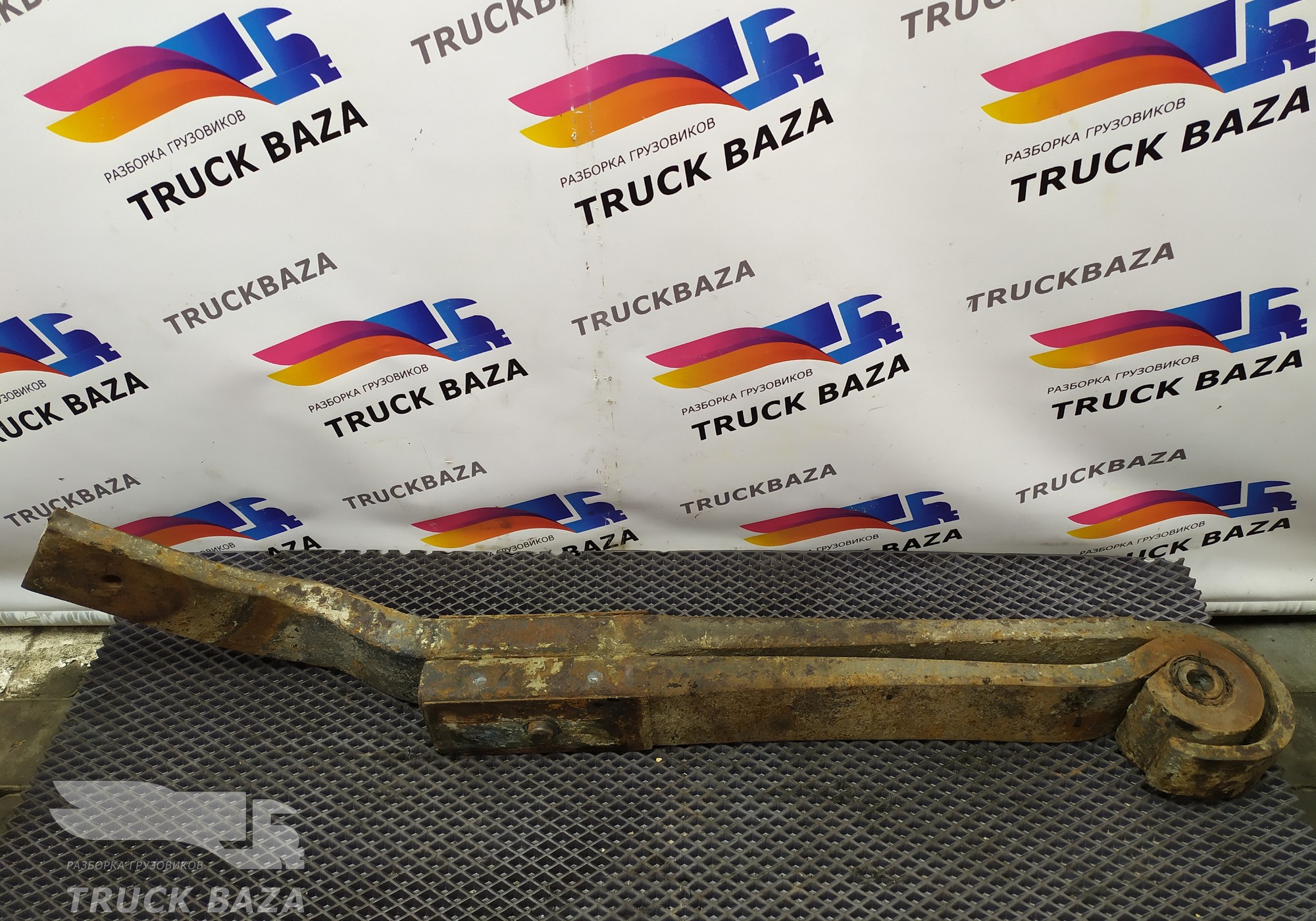 7422477209 Полурессора задняя правая для Renault