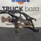 1477482 Крепление аккумуляторного ящика для Renault