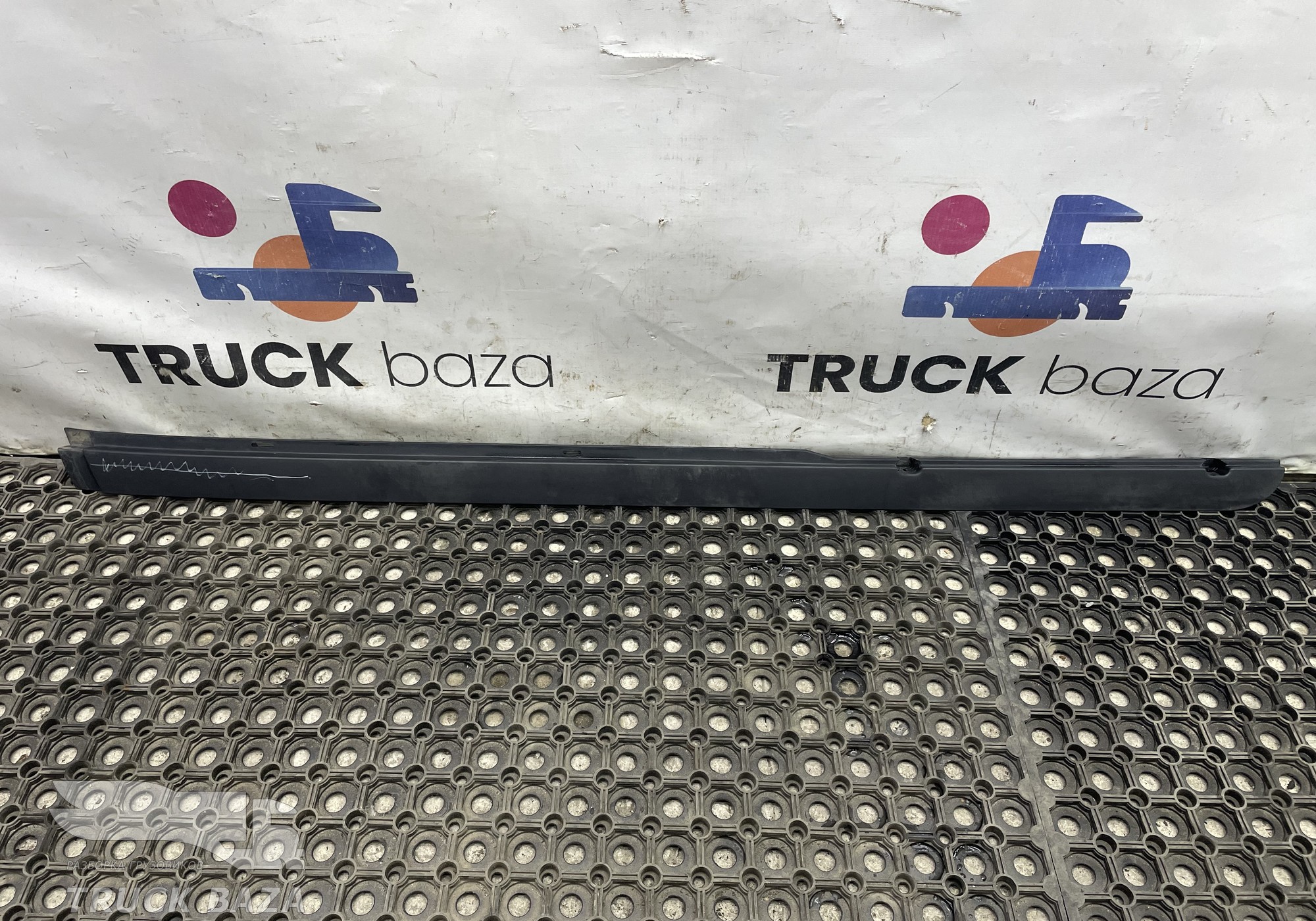 A9416982101 Молдинг крыши правый для Mercedes-Benz