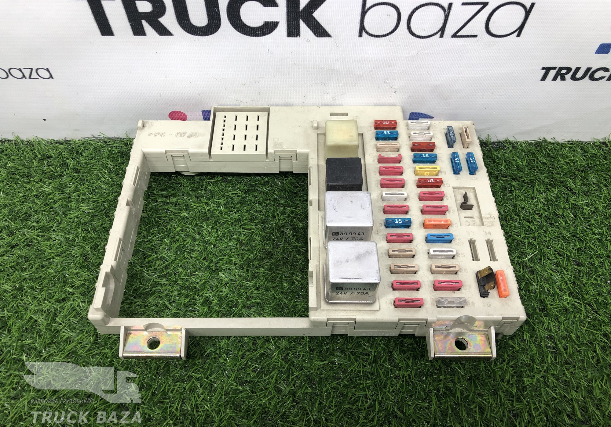 81254446074 Блок предохранителей