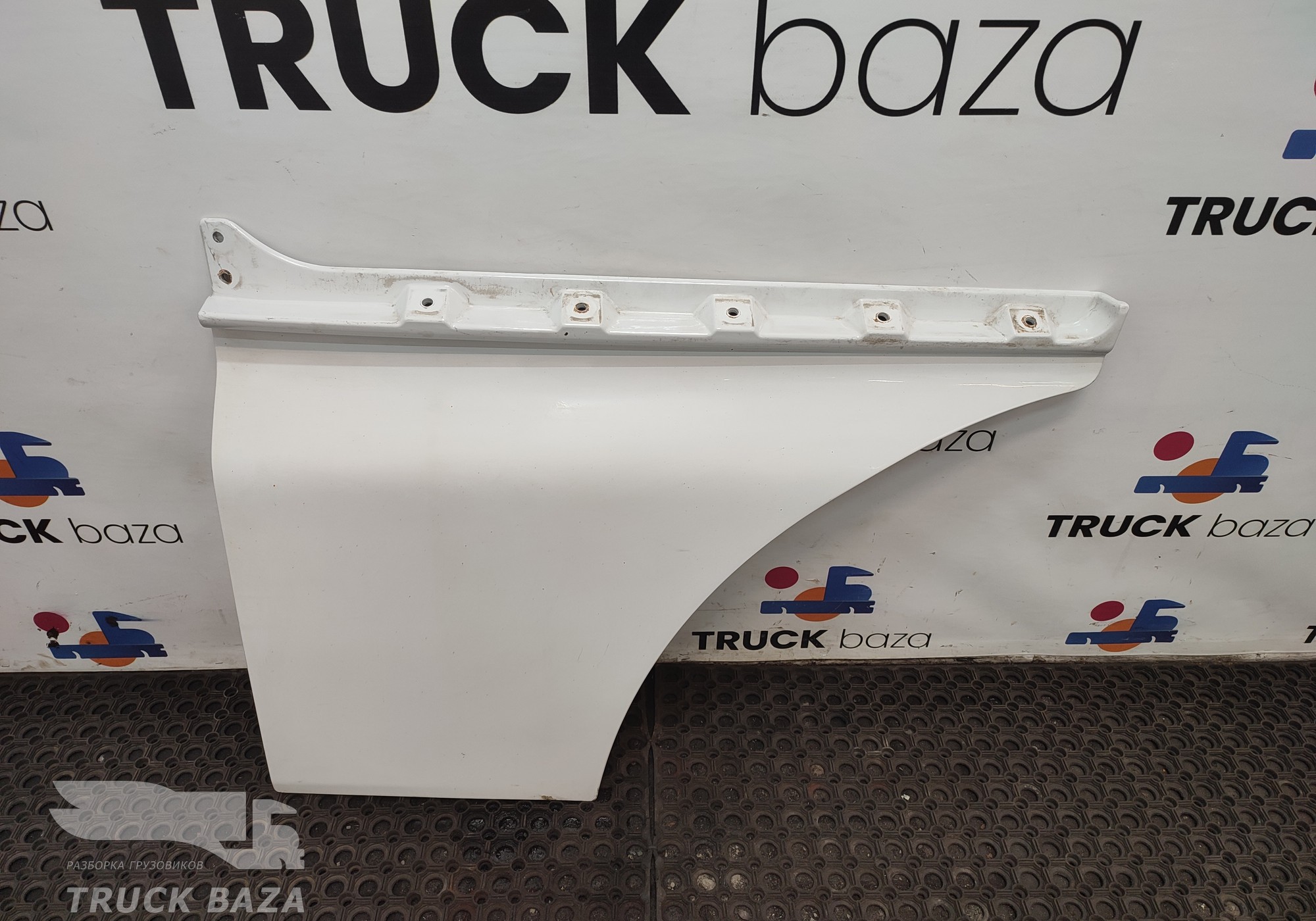 811W626106005 Продолжение двери левой для Sinotruk Sitrak C7H