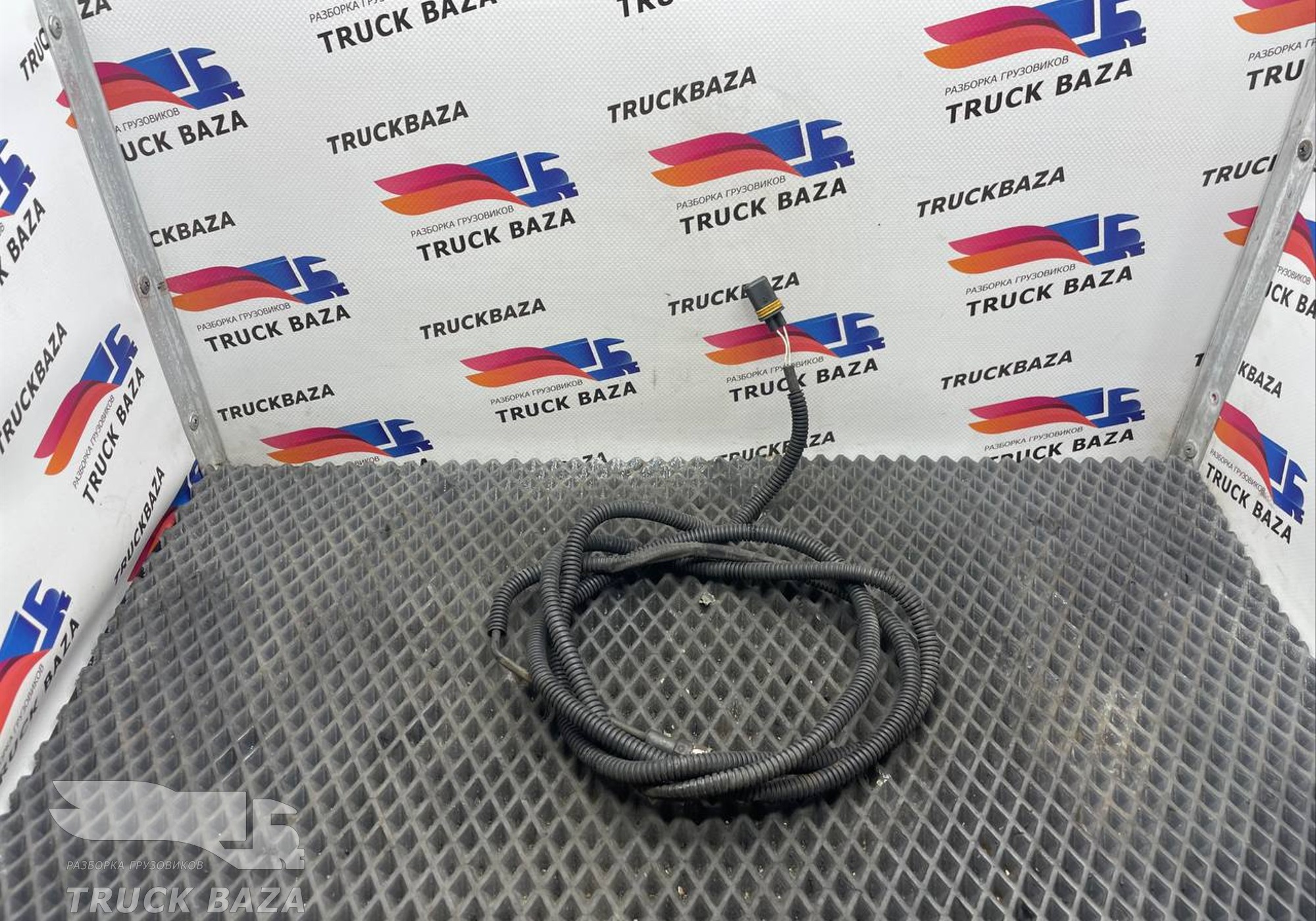 81271206183 Датчик ABS задний правый для Man TGX II (с 2012)