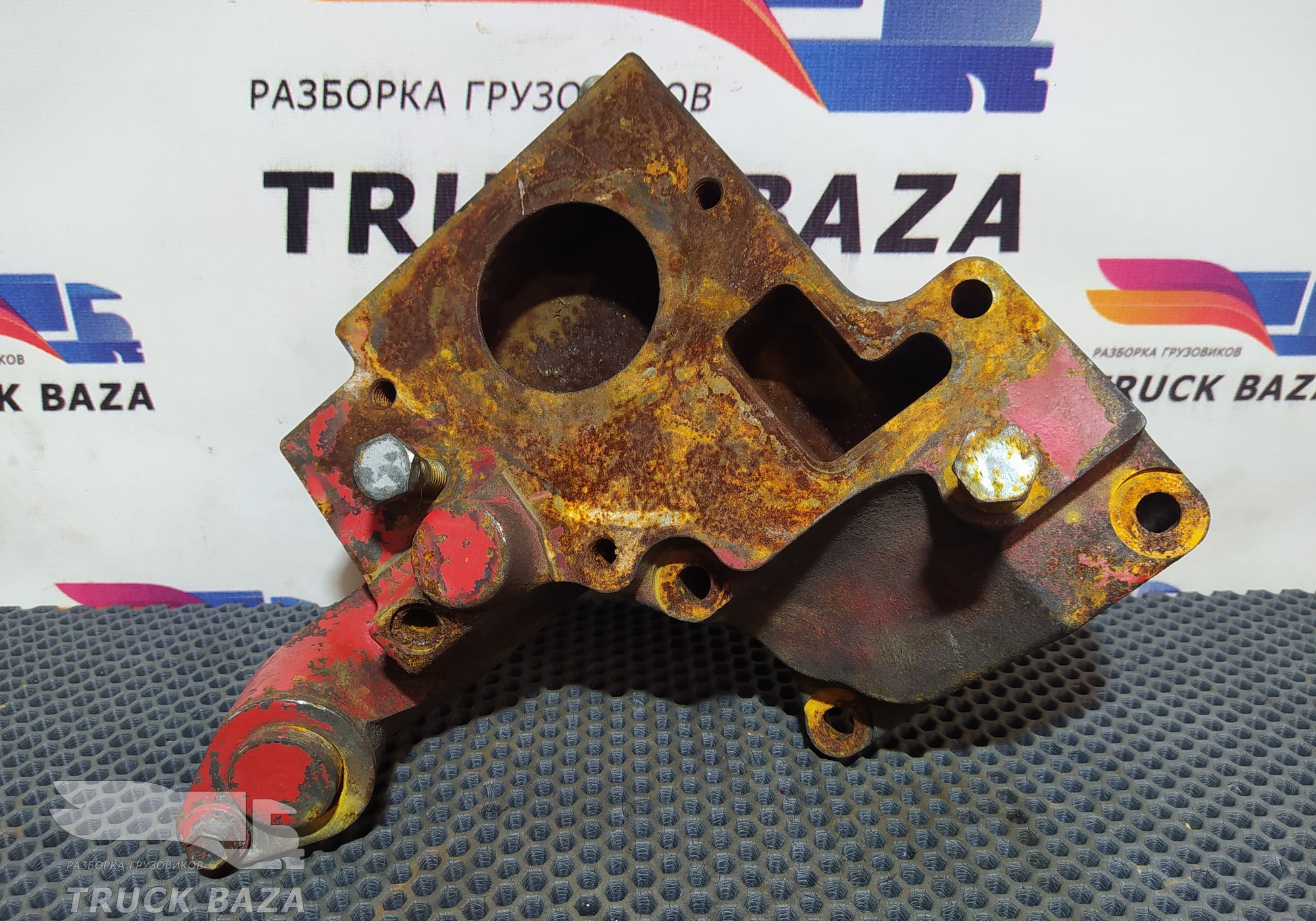3683130 Корпус термостата для Volvo VNL
