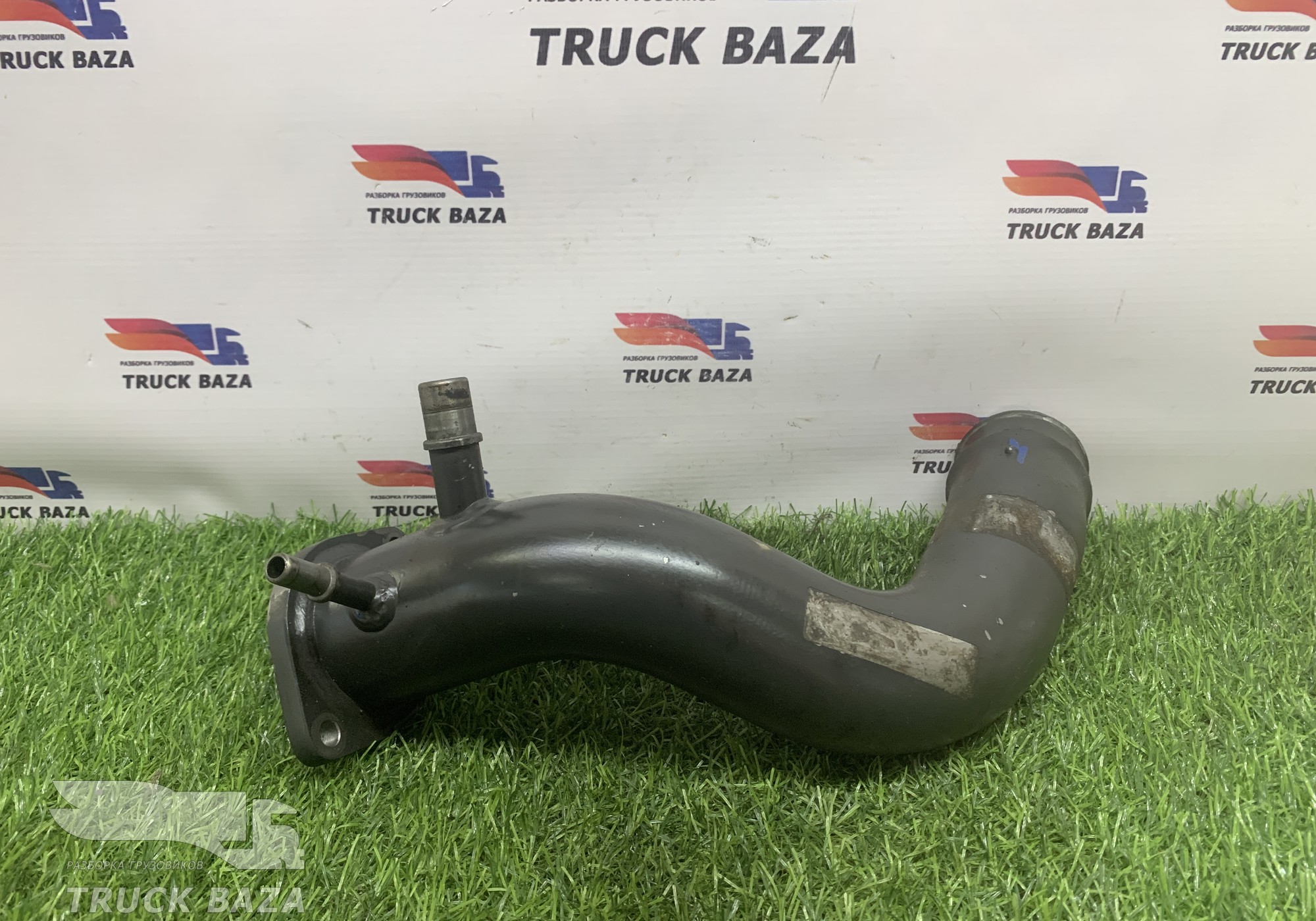 7421695473 Патрубок системы охлаждения для Renault T (с 2013)