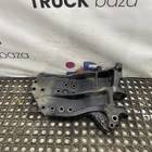 Кронштейн переднего бампера правый для Renault Scenic II (с 2003 по 2009)