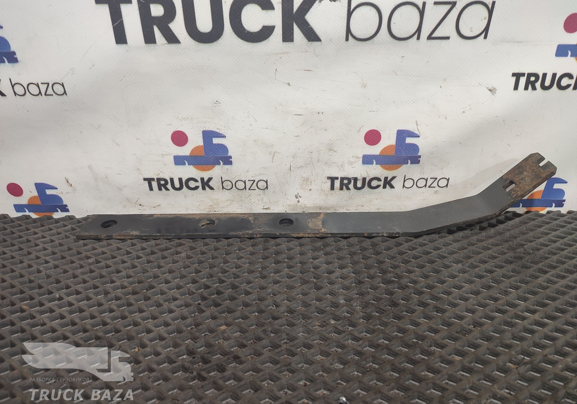 A9304710241 Кронштейн топливных трубок для Mercedes-Benz Actros MP3 (с 2008)
