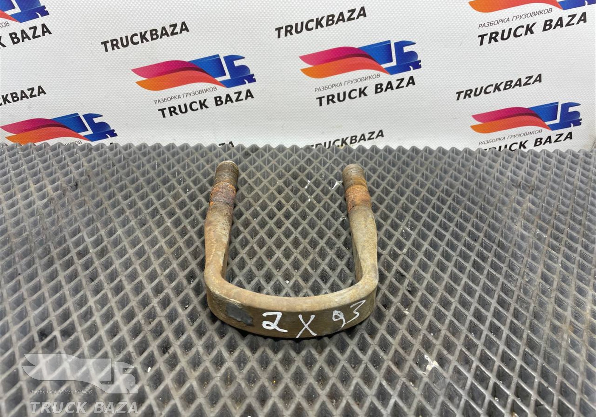 1365554 Стремянка передней рессоры для Daf XF105 (с 2005)