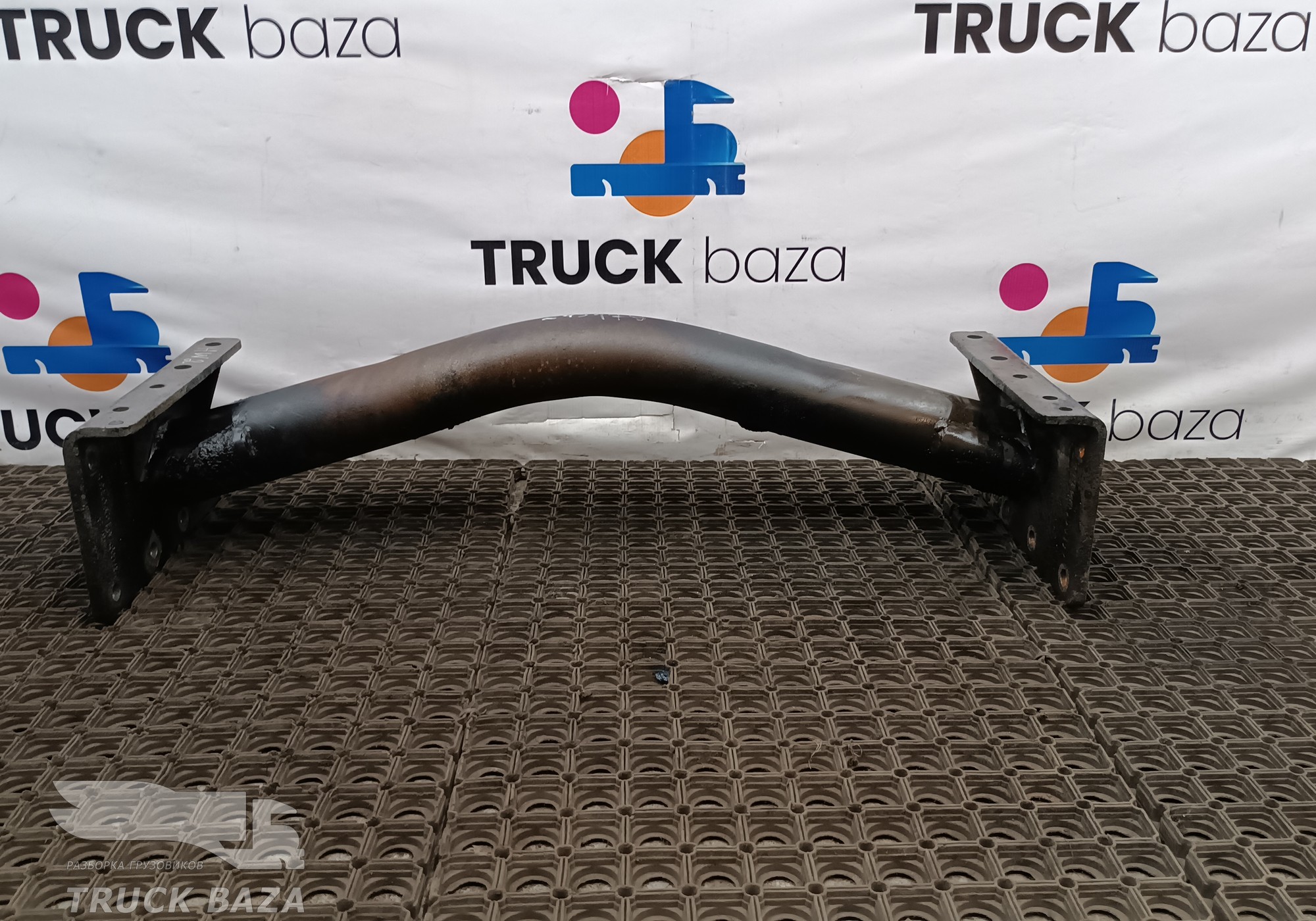 WG9731590135 Трубчатая поперечина для Sinotruk Howo HW76