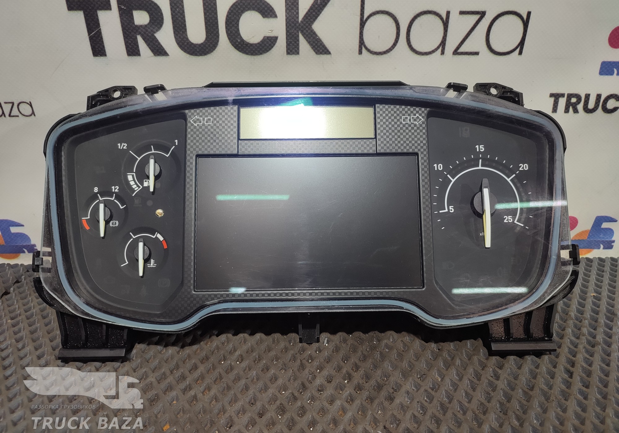 22166228 Панель приборов для Renault T (с 2013)