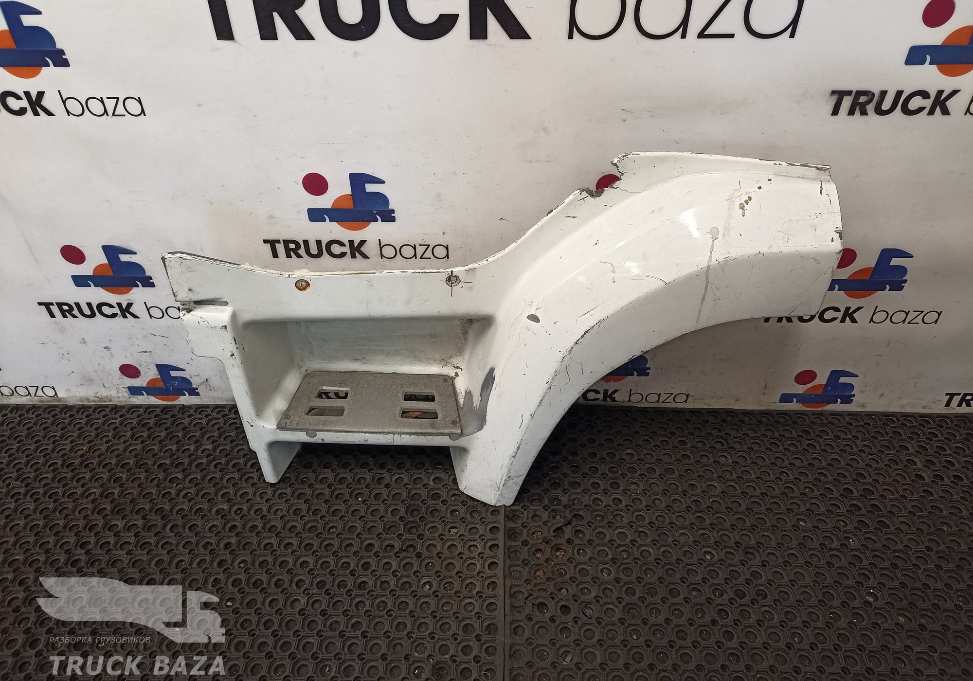 1656917 Корпус подножки левый для Daf CF III (с 2013 по 2017)