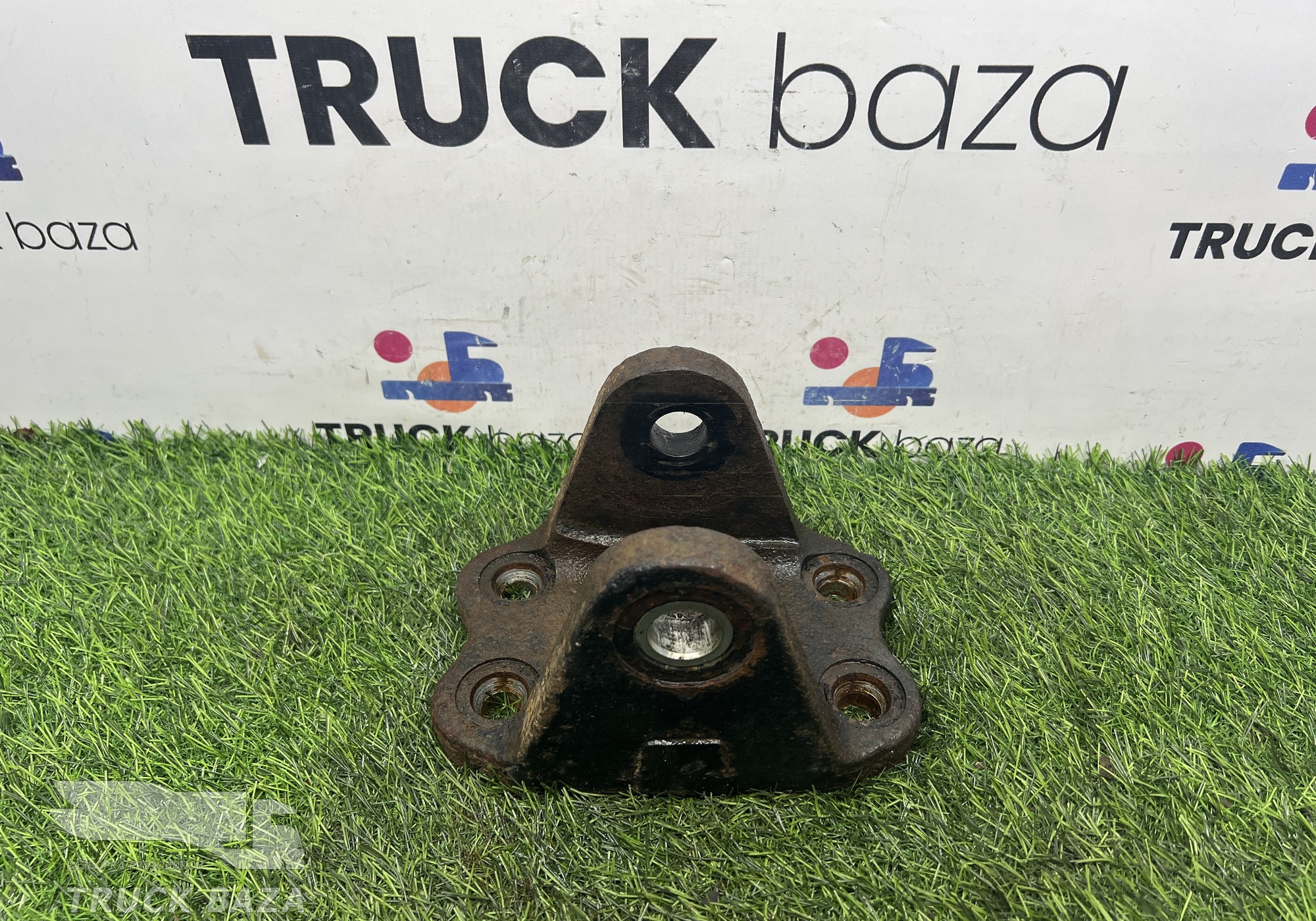 652052902444 Кронштейн рессоры передней для КАМАЗ 5490 (с 2013)