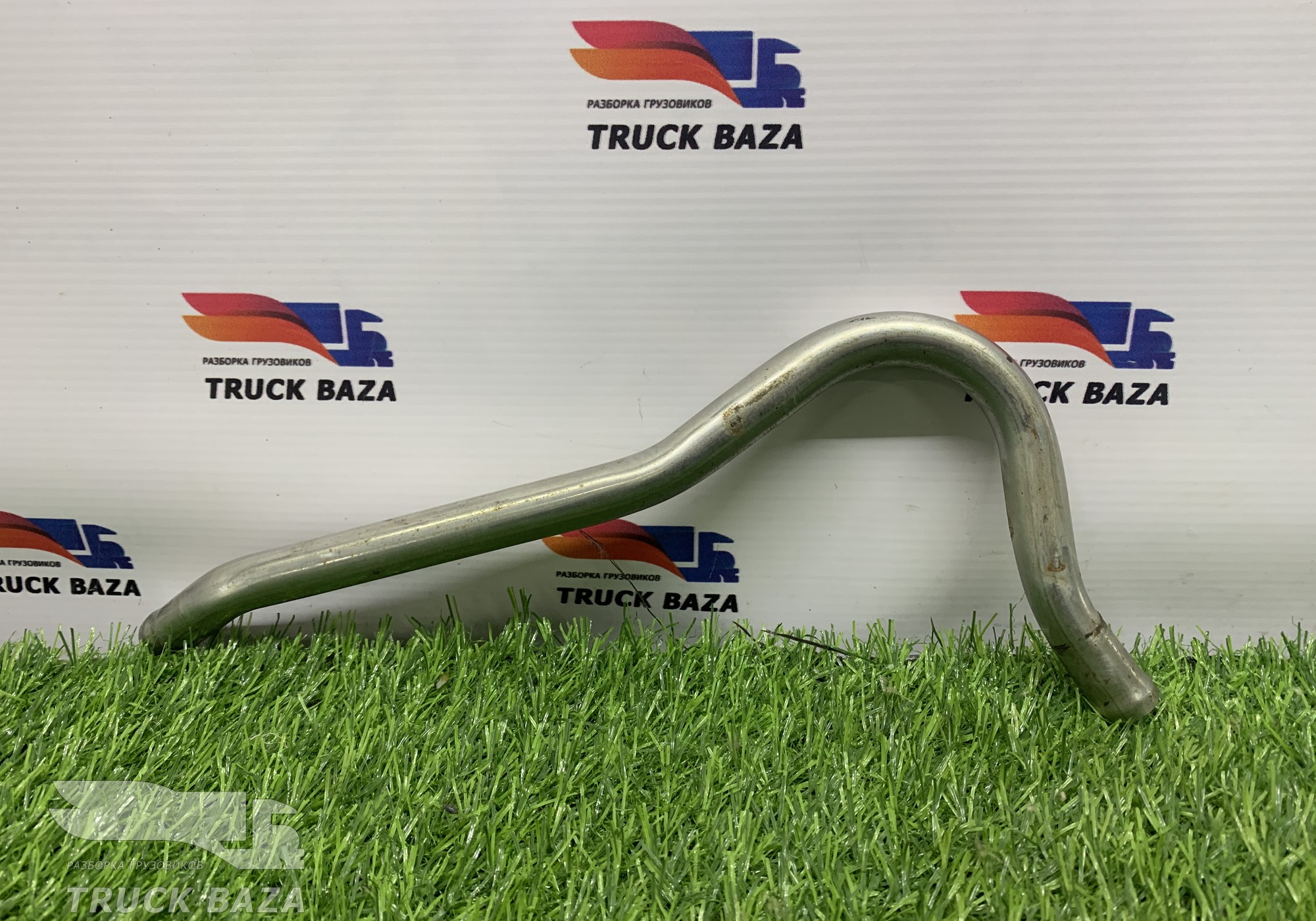 81619600774 Трубка отопителя