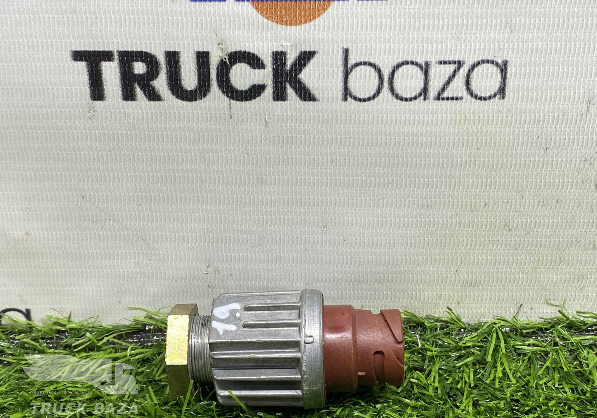 81255200172 Датчик давления воздуха