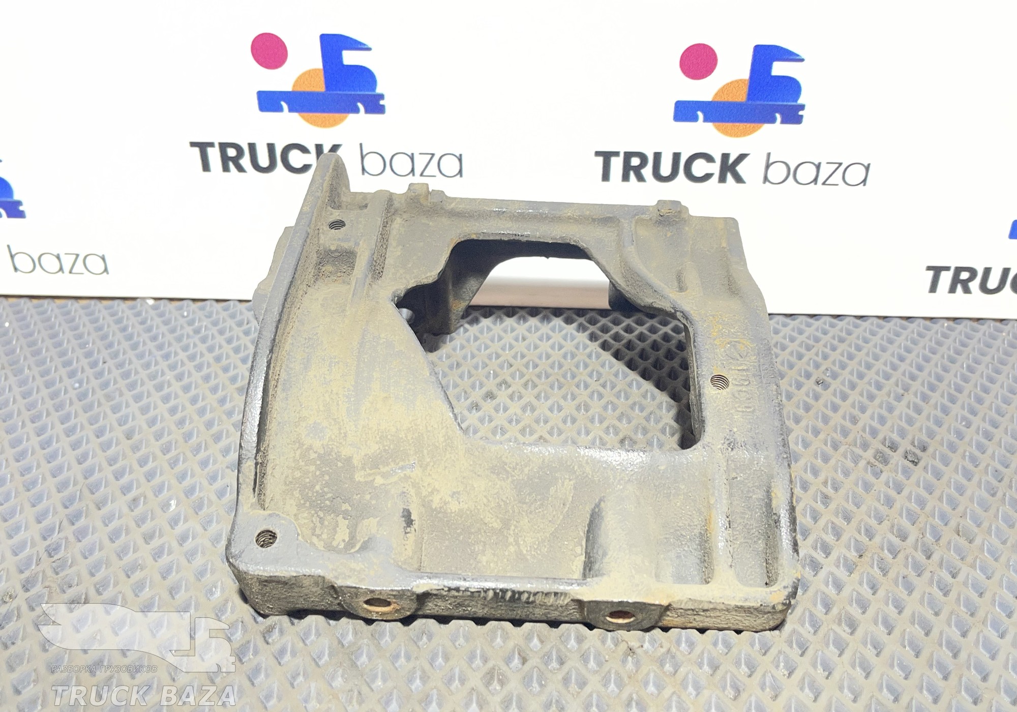 A4572340739 Кронштейн компрессора кондиционера