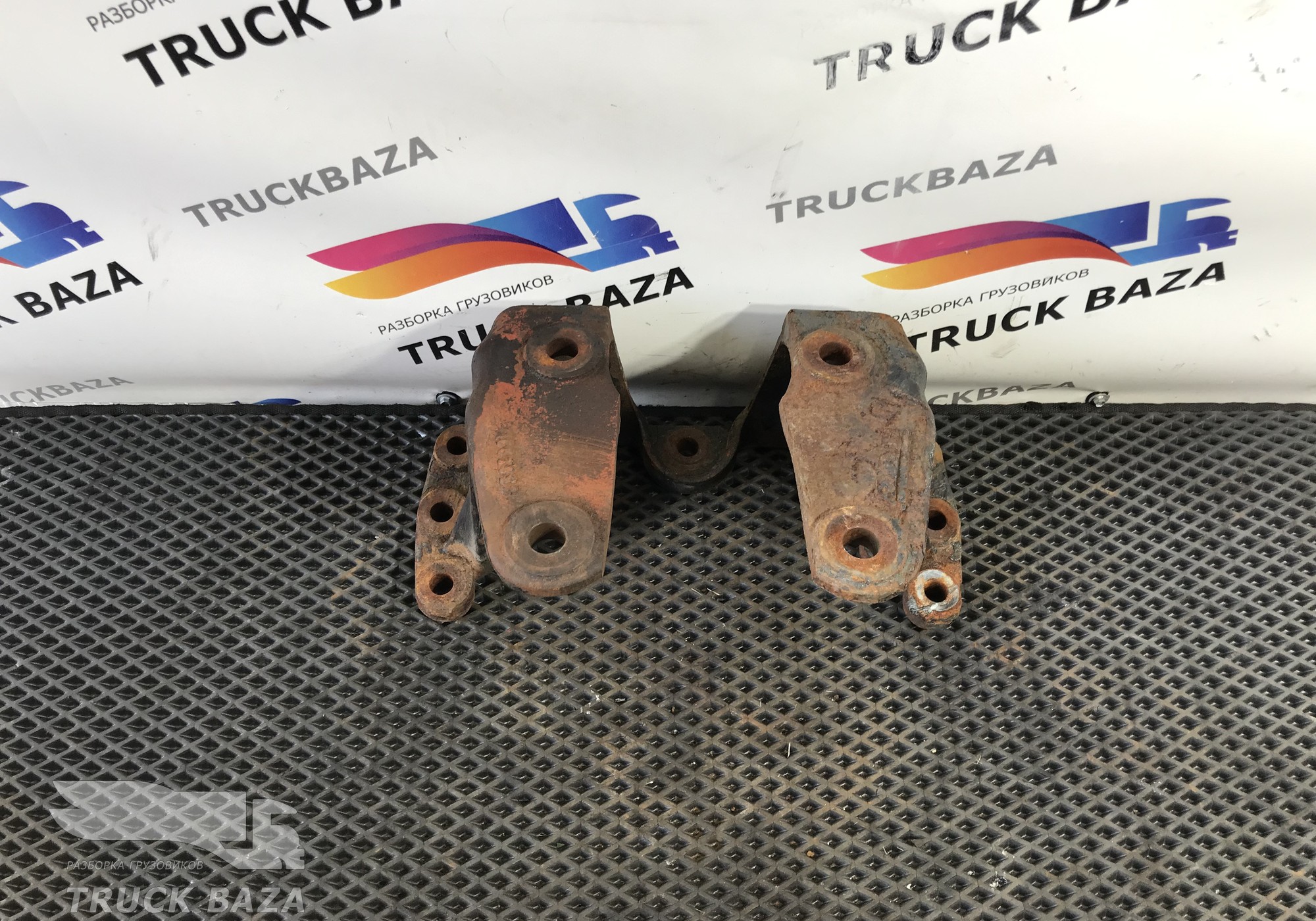 1603992 Кронштейн ГУРа для Daf