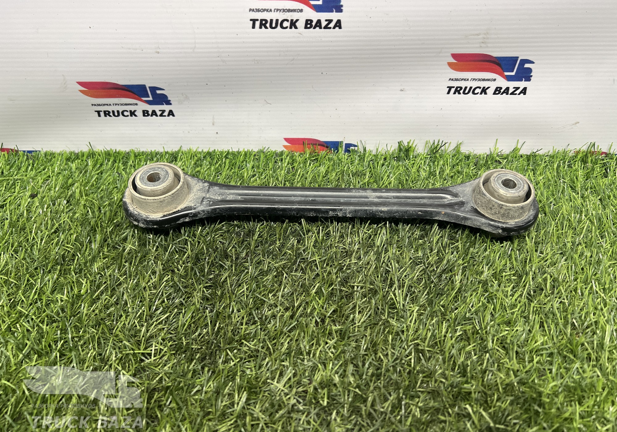 1692718 Тяга интеркулера