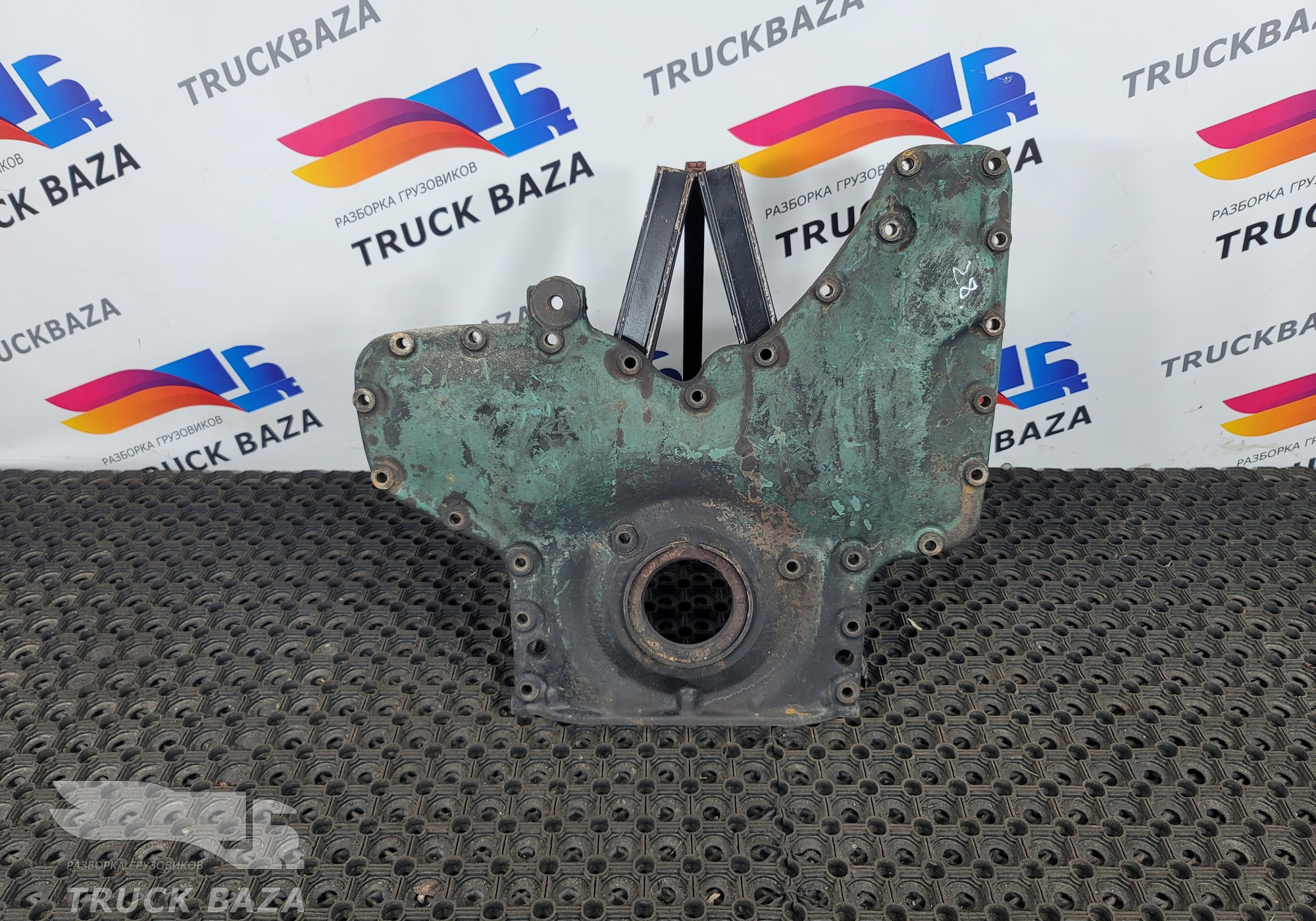 890530 Крышка двигателя передняя для Volvo FE/FL FL12 (с 1995 по 1998)