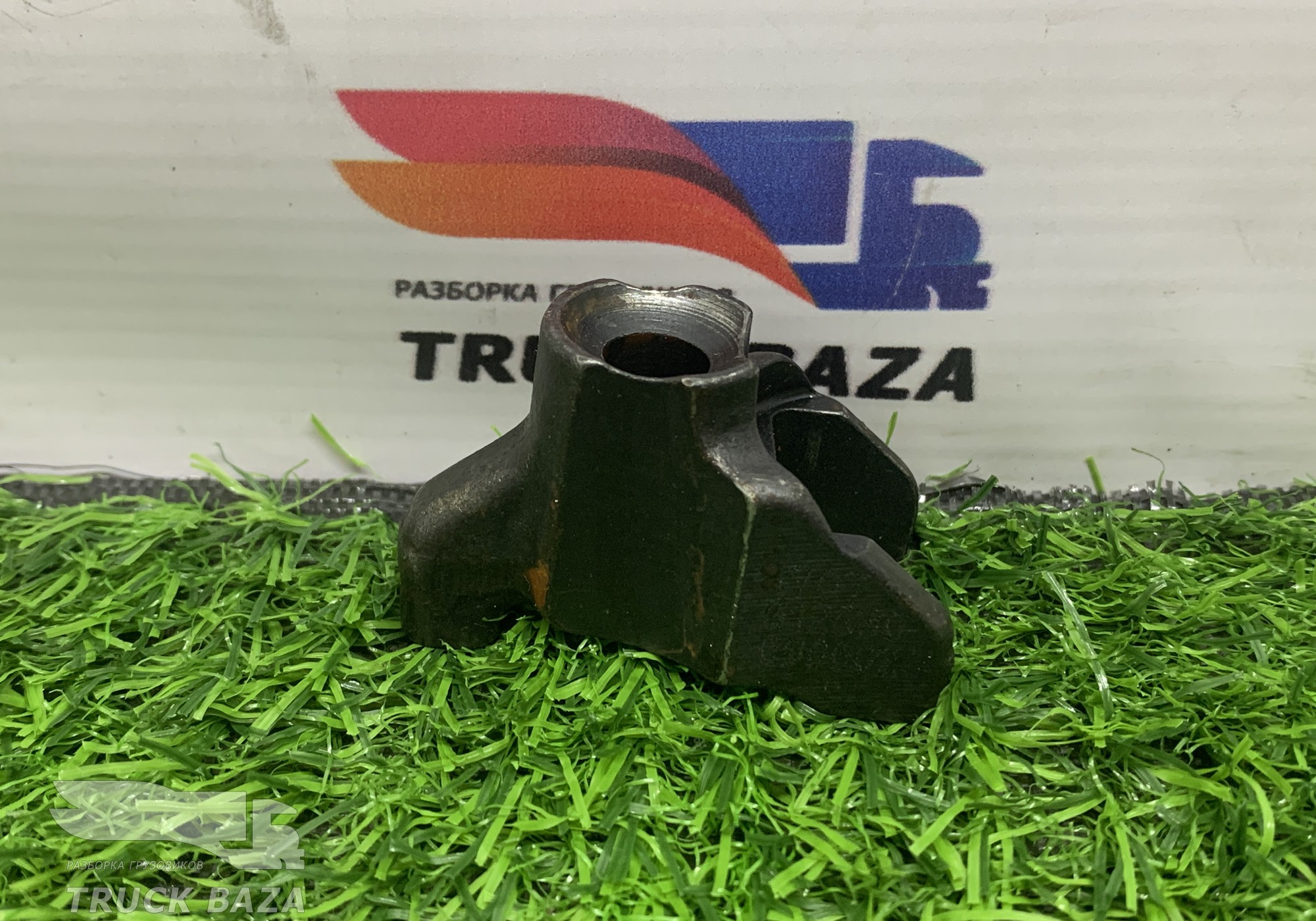 612630090002 Кронштейн форсунки топливной для Shacman X3000 (с 2014)