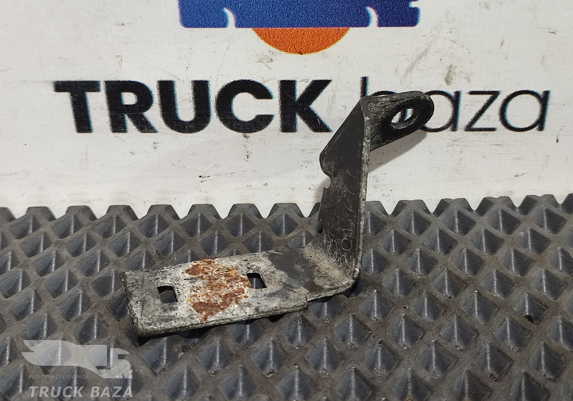 2011777 Кронштейн проводки для Scania 6-series R (с 2016)