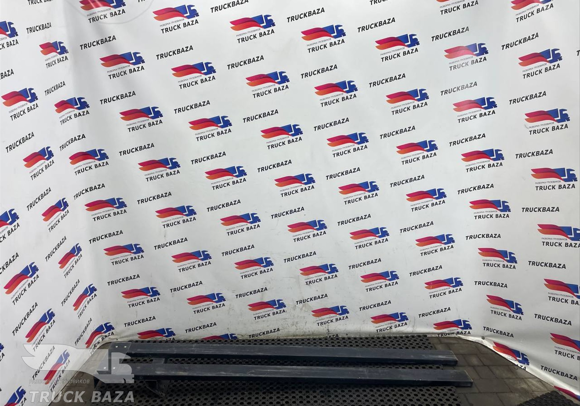 A819318 Отбойник полуприцепа для Полуприцепы Schmitz