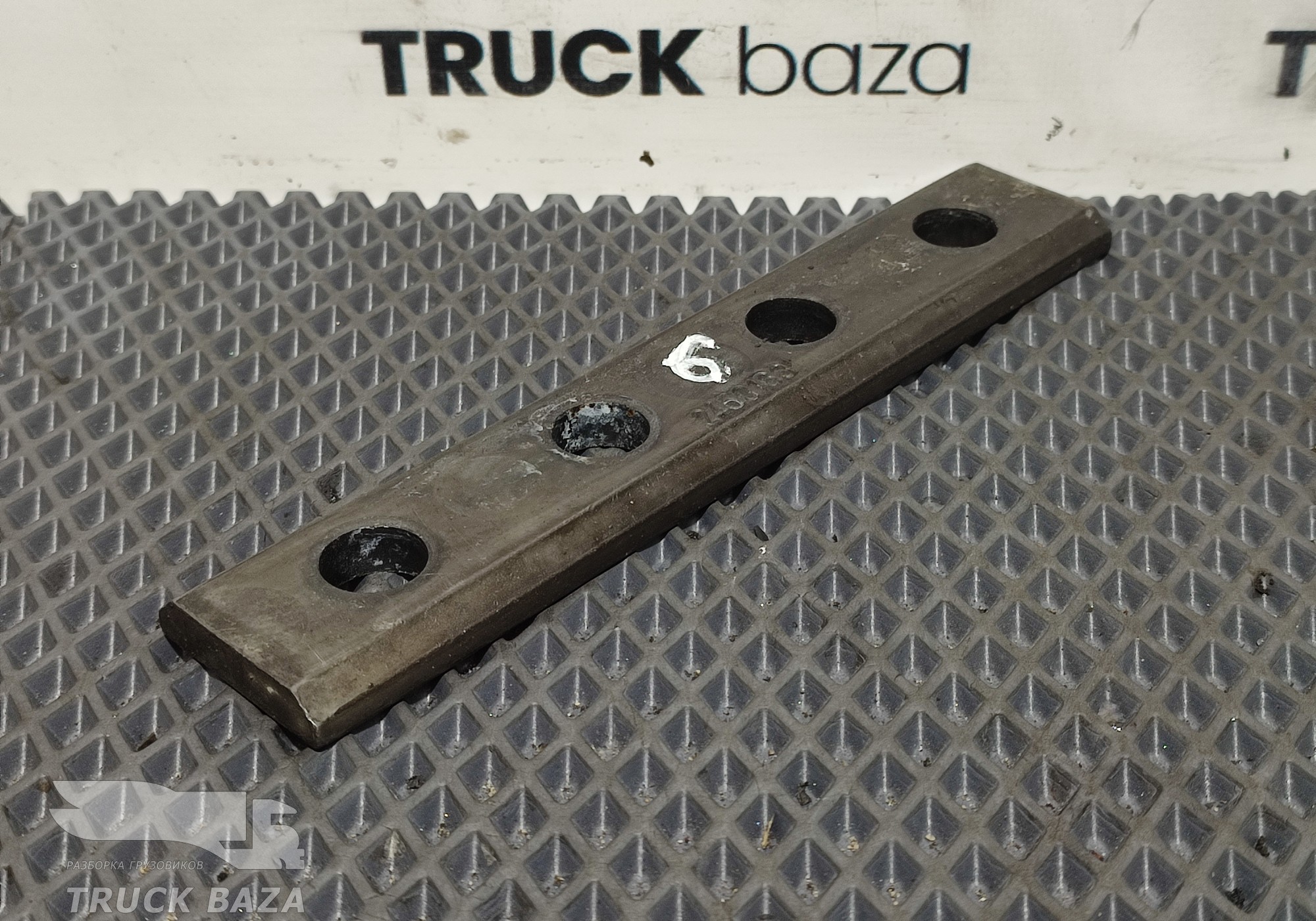 2450163 Проставка кронштейна газового оборудования для Scania 6-series R (с 2016)