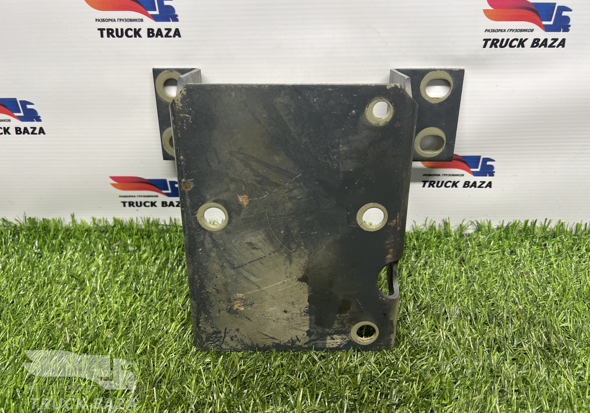 1808110 Кронштейн осушителя для Daf XF105 (с 2005)