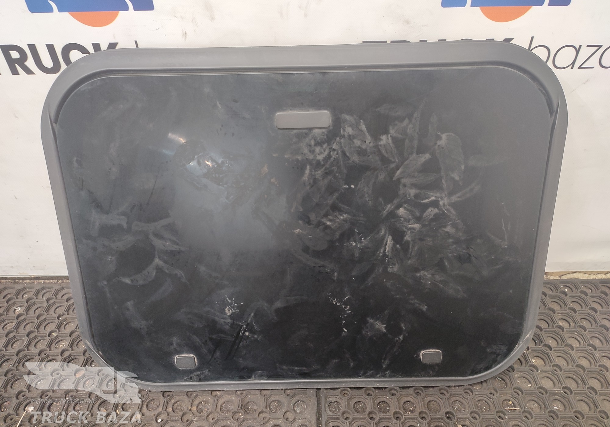 A9438300142 Люк в сборе