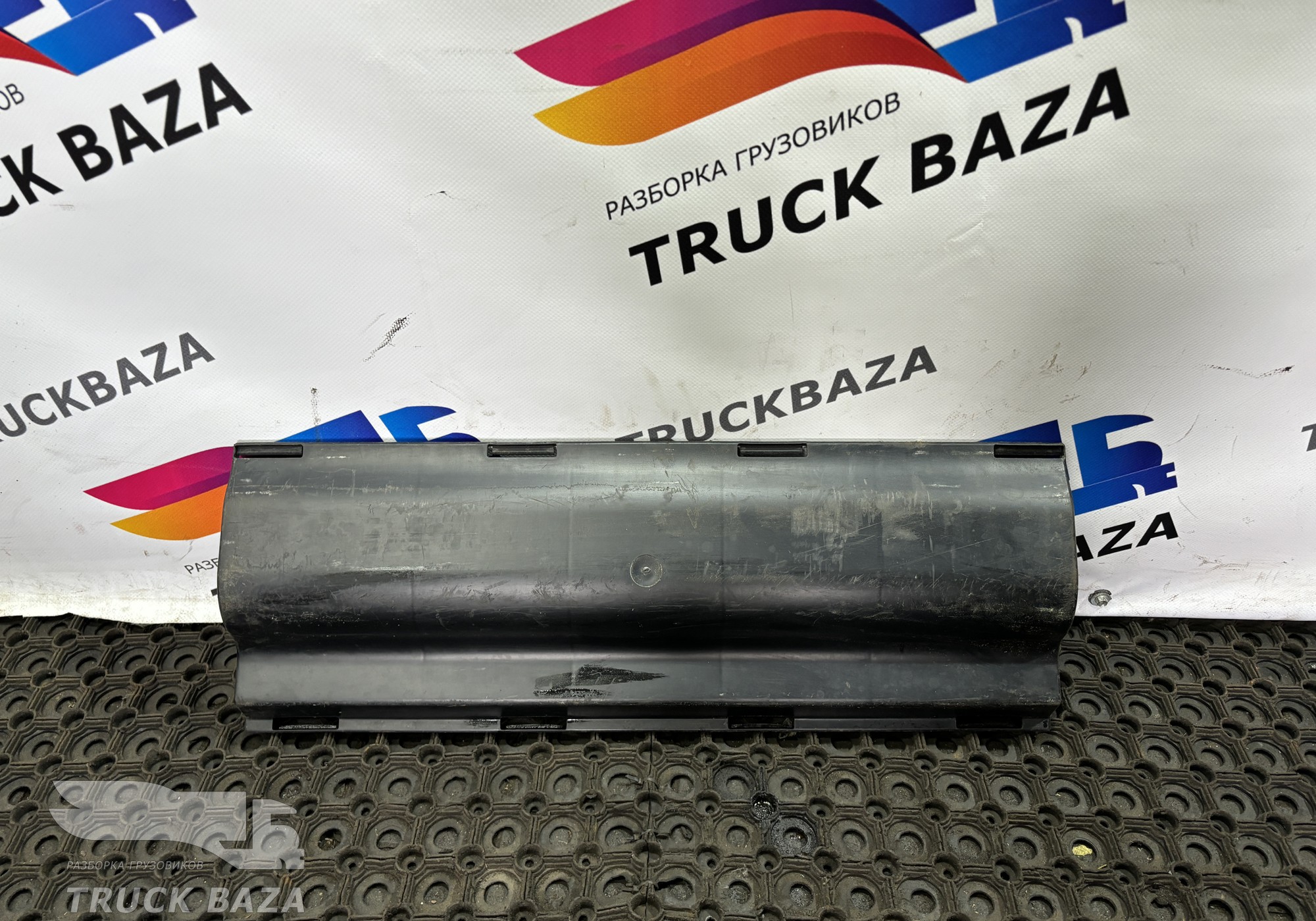 81517150411 Накладка на разъемы для Man TGS