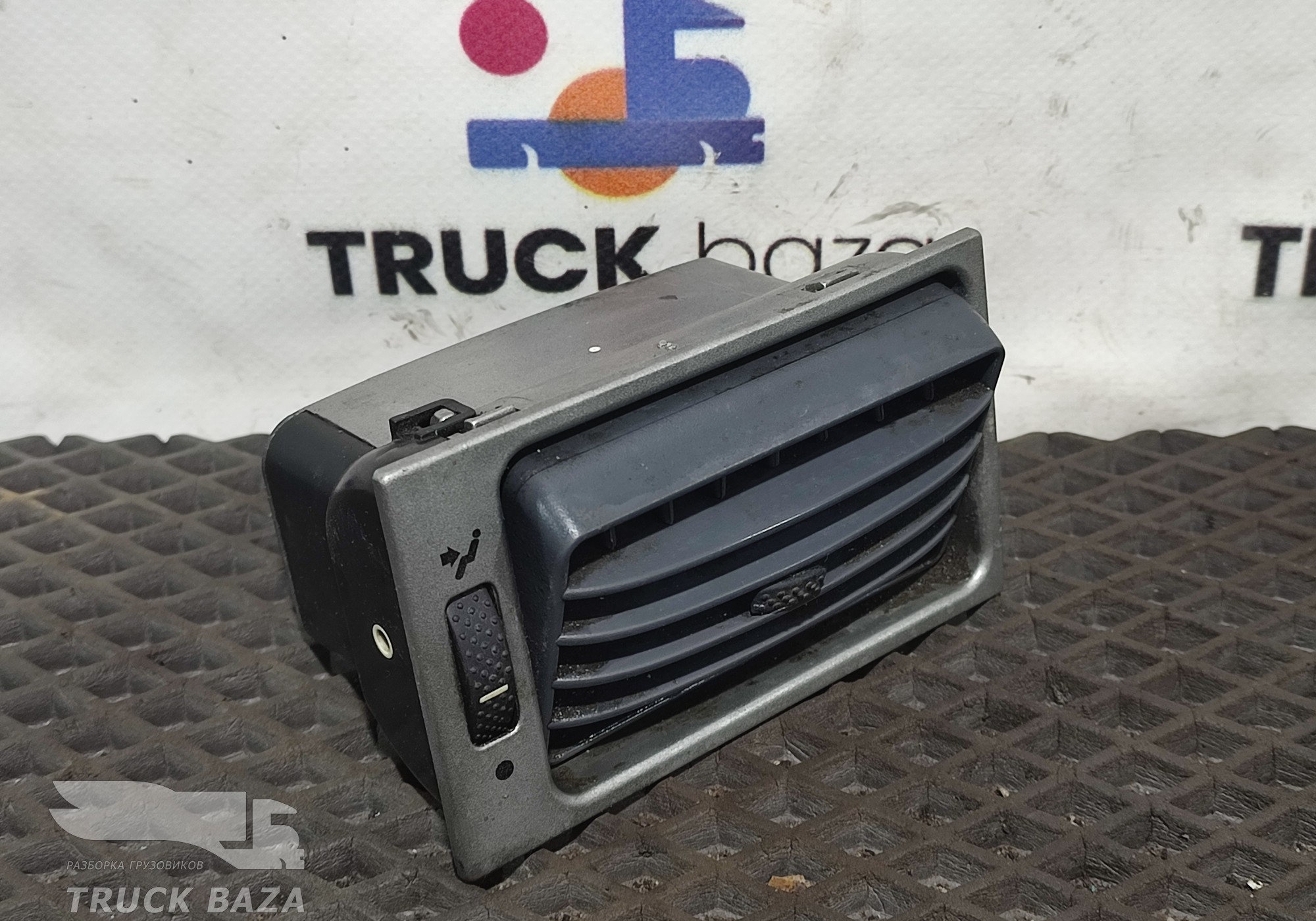 500385860 Дефлектор воздушный для Iveco Stralis II Hi-Way (с 2012)